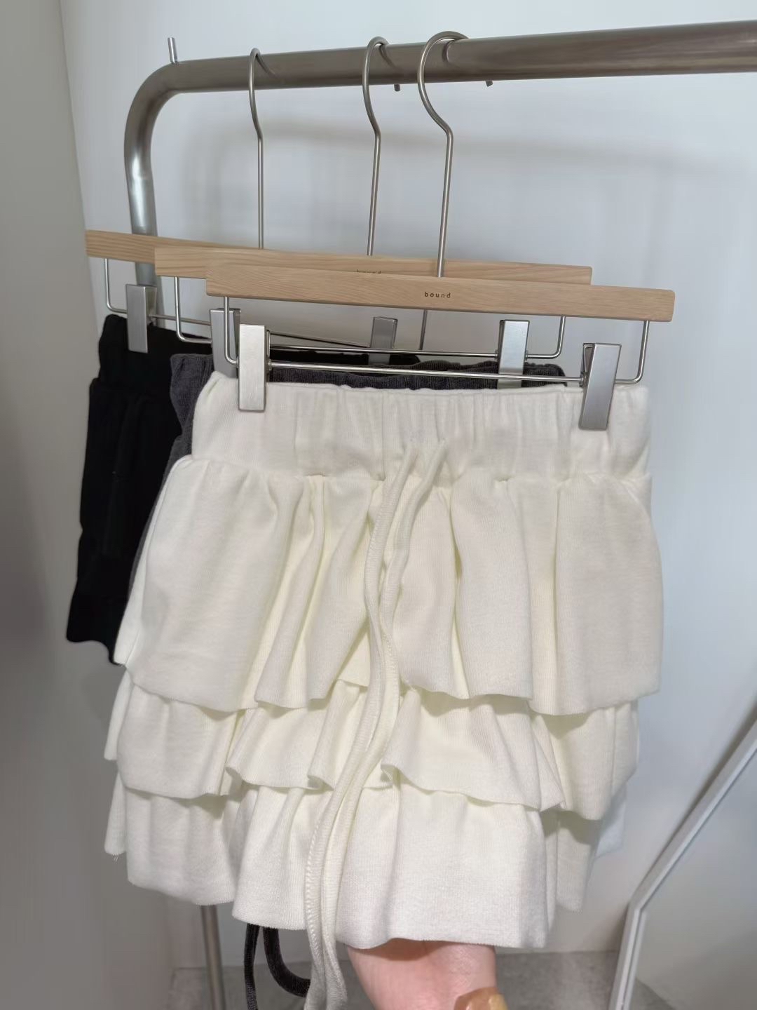 【 Goodbye Winter🍰小個子Pick！高質量層層蛋糕裙褲💭🤍】Mini Cake Skirt(兩色入)