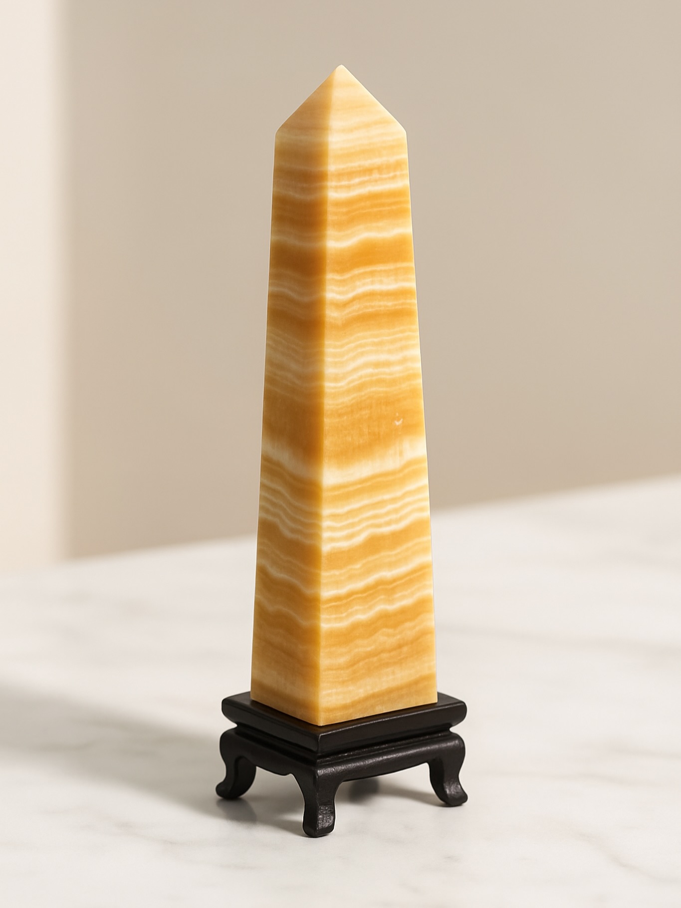 馬達加斯加千層橙色方解石晶體