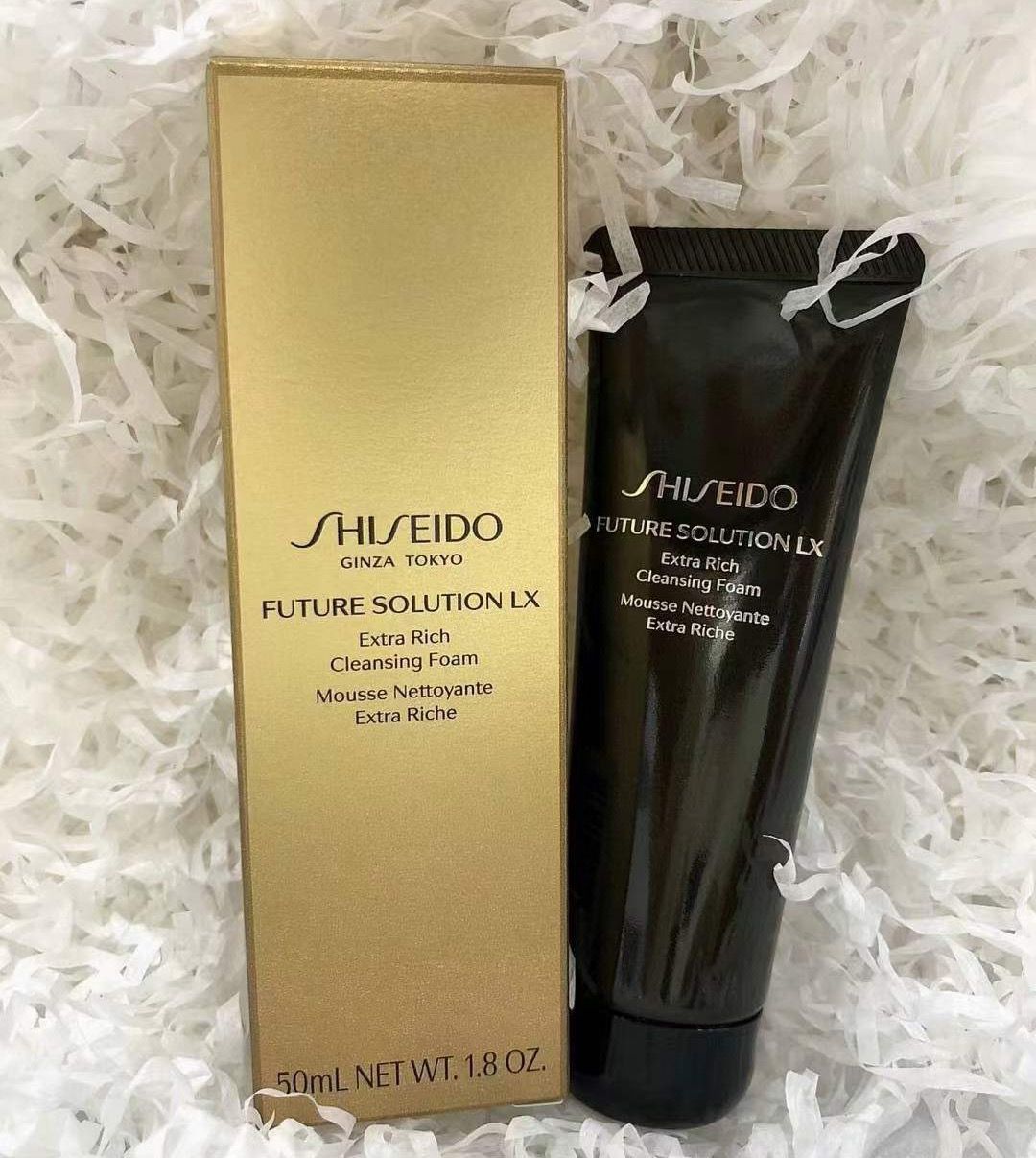 Shiseido 資生堂頂級「時光琉璃禦藏豐潤潔面乳」（Future Solution LX Extra Rich Cleansing Foam）50ml 豪氣中樣，