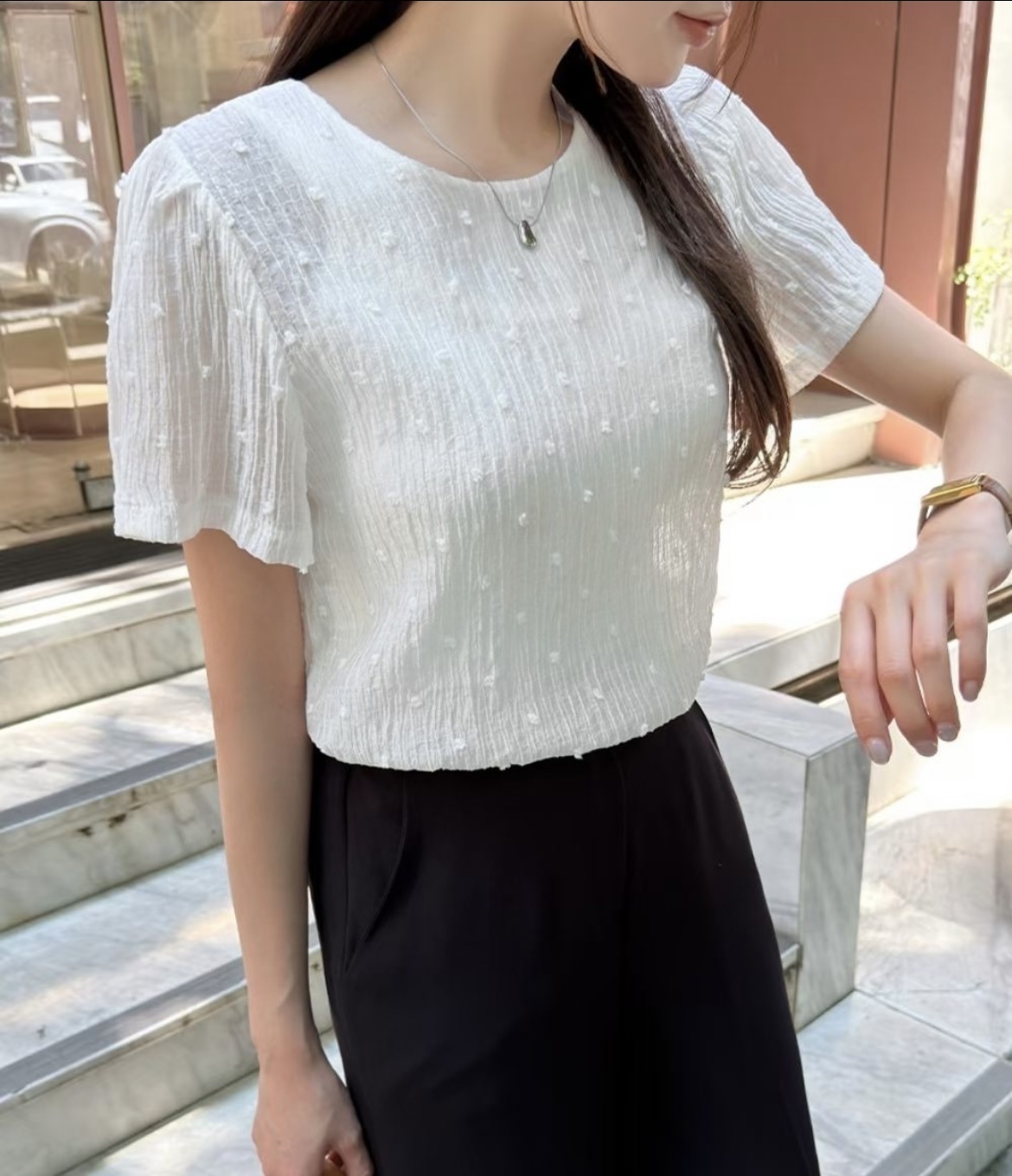 ❥ 半 透 點 點 後 蝴 蝶 結 襯 衫 。