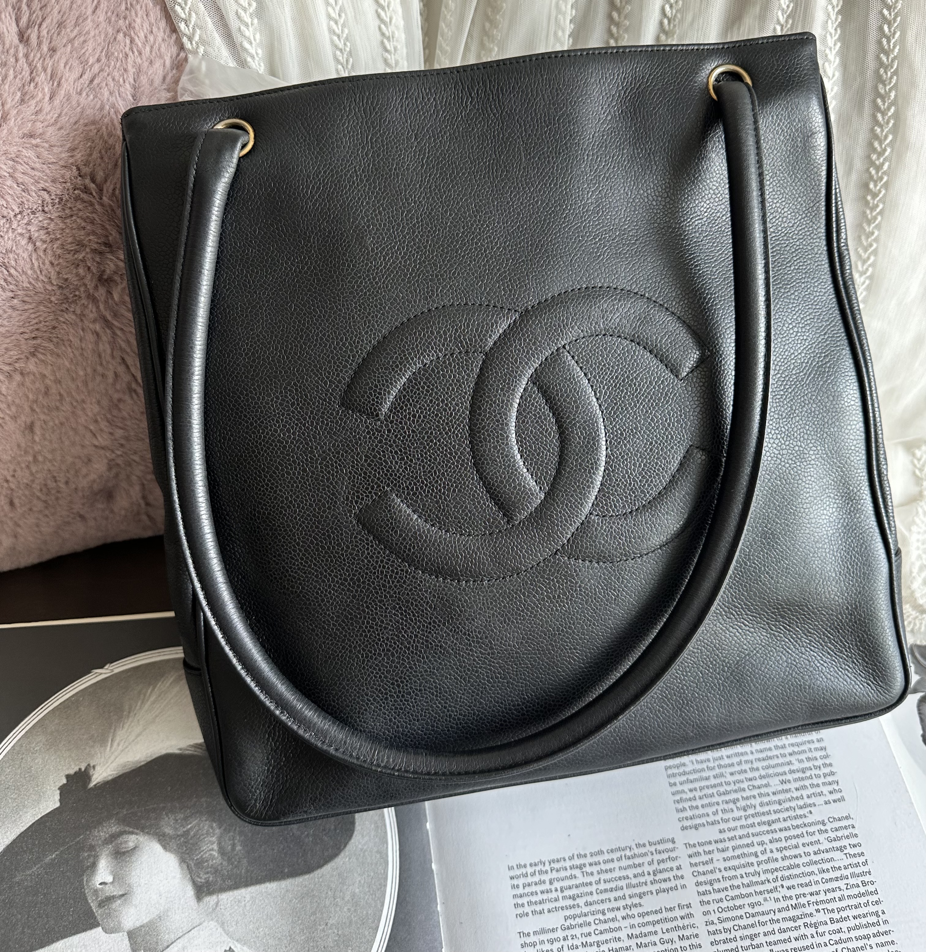vintage chanel black caviar shoulder bag /tote bag 