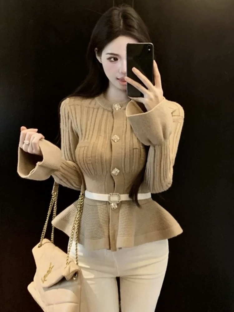 法式小香风针织女秋冬长袖毛衣外套高级感修身收腰