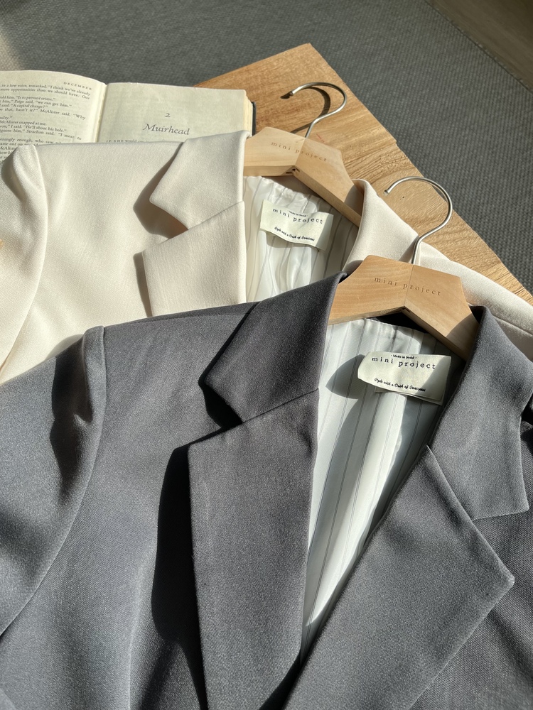 Atelier Relaxed Blazer (Charcoal)