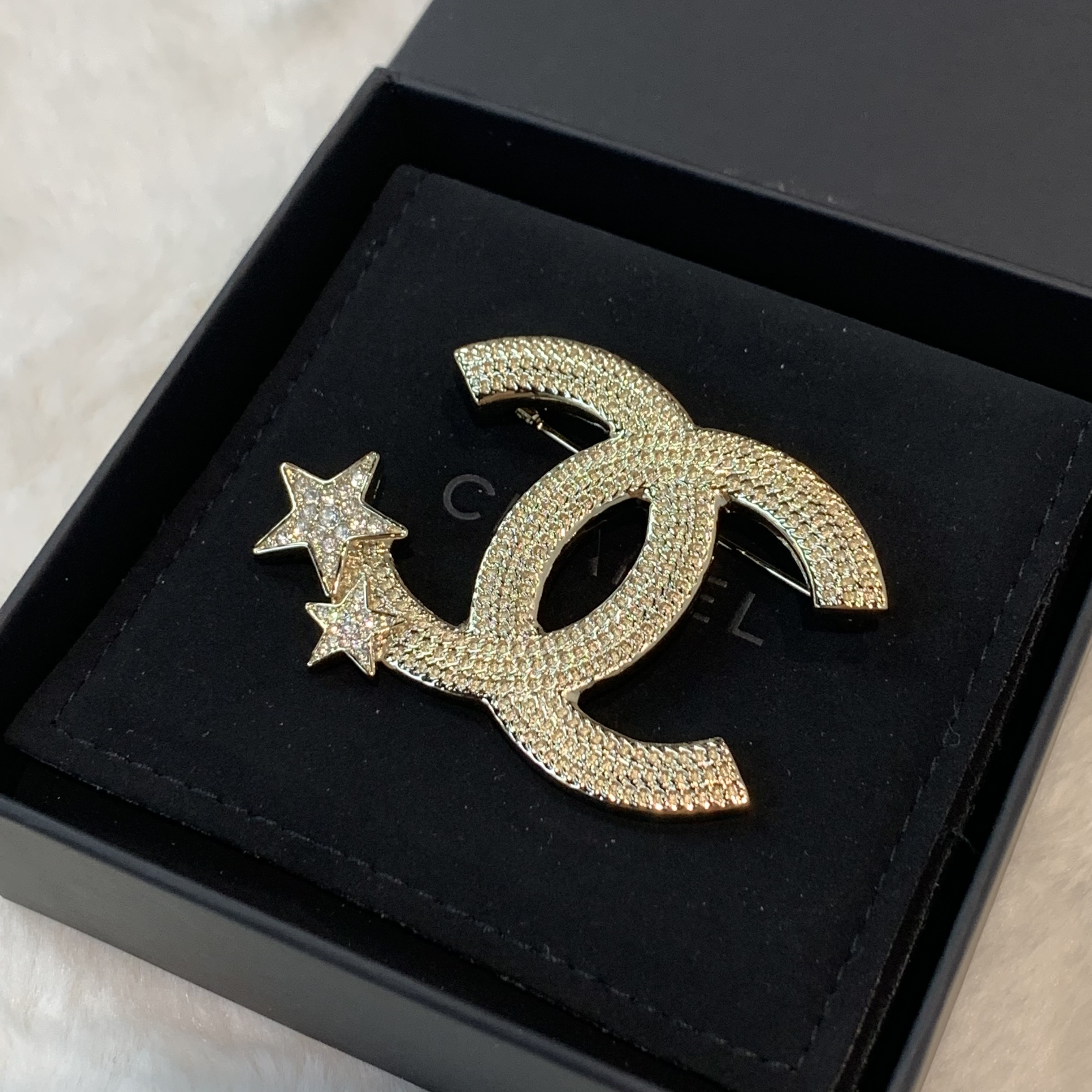 🌟閃閃金色雙子星 雙星chanel logo Chanel brooch 23年刻印
