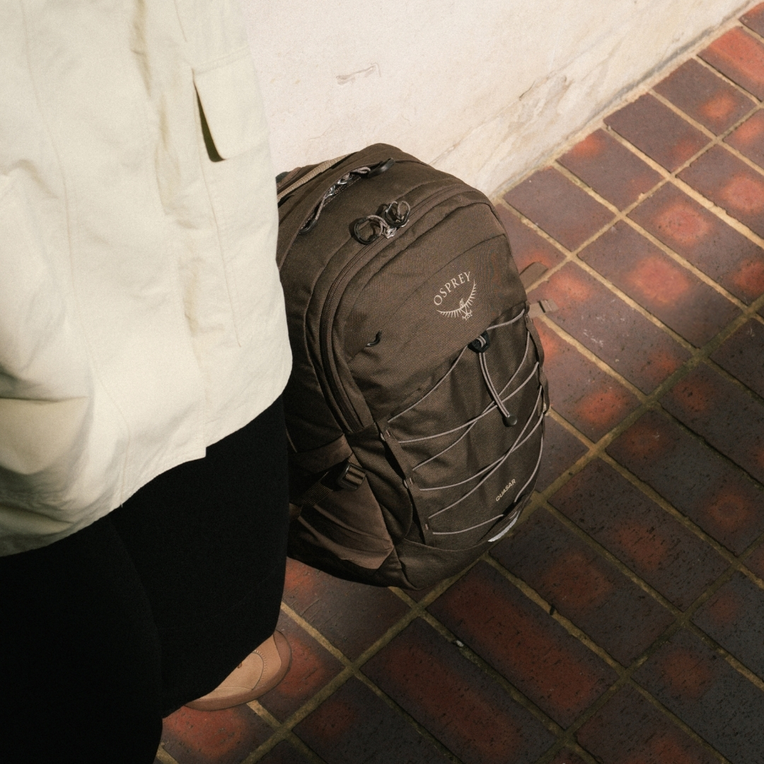 Osprey Quasar 26 Driftshade 日常背包 (F26)
