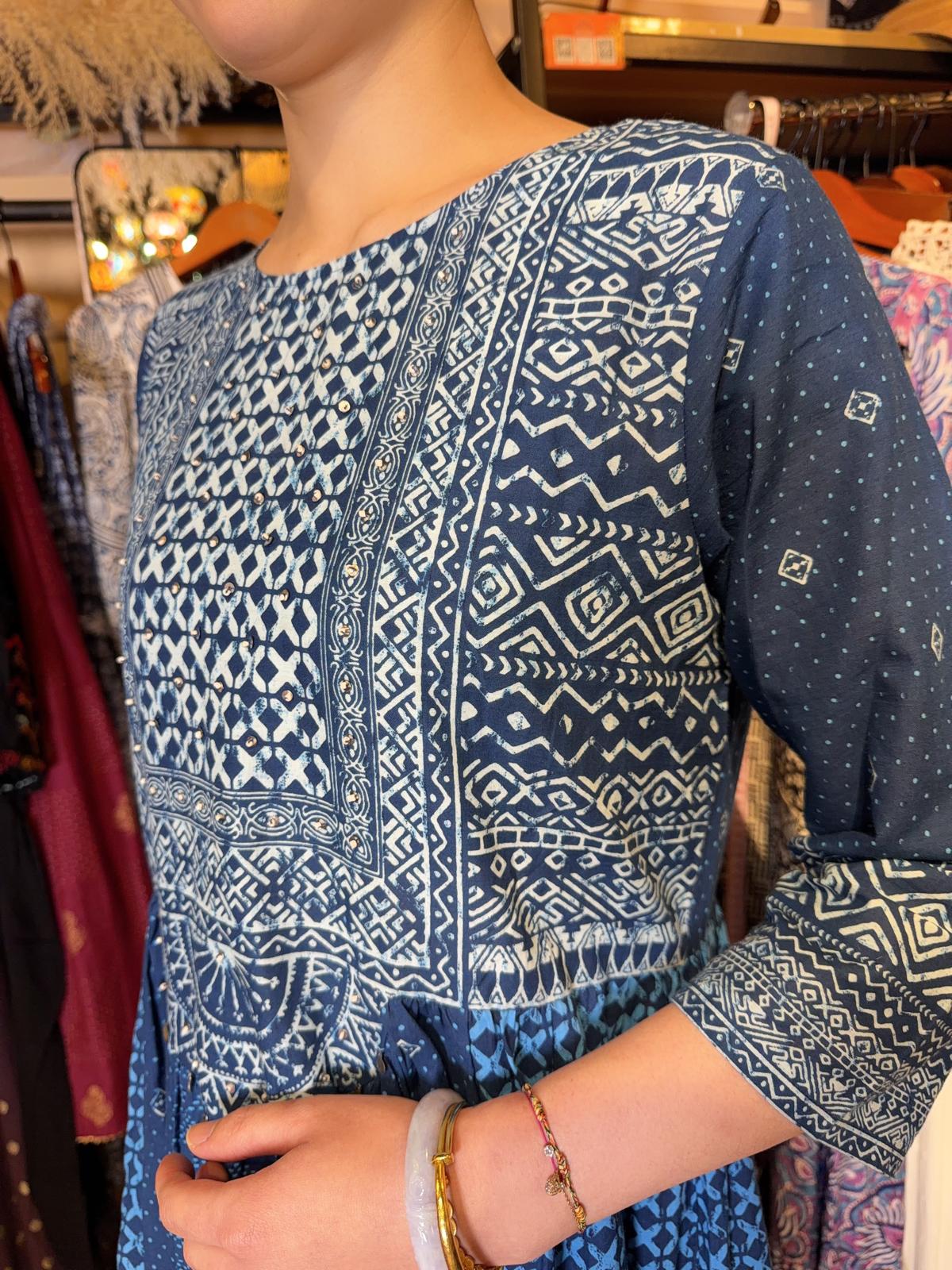 1634 White x Blue Block Print OP