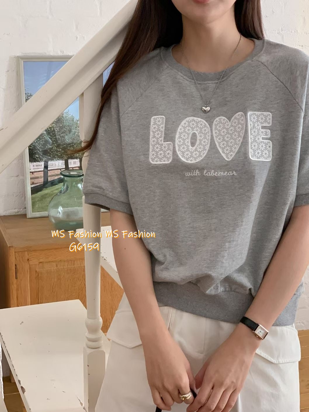 G6159 韓國🇰🇷花花LOVE字母top