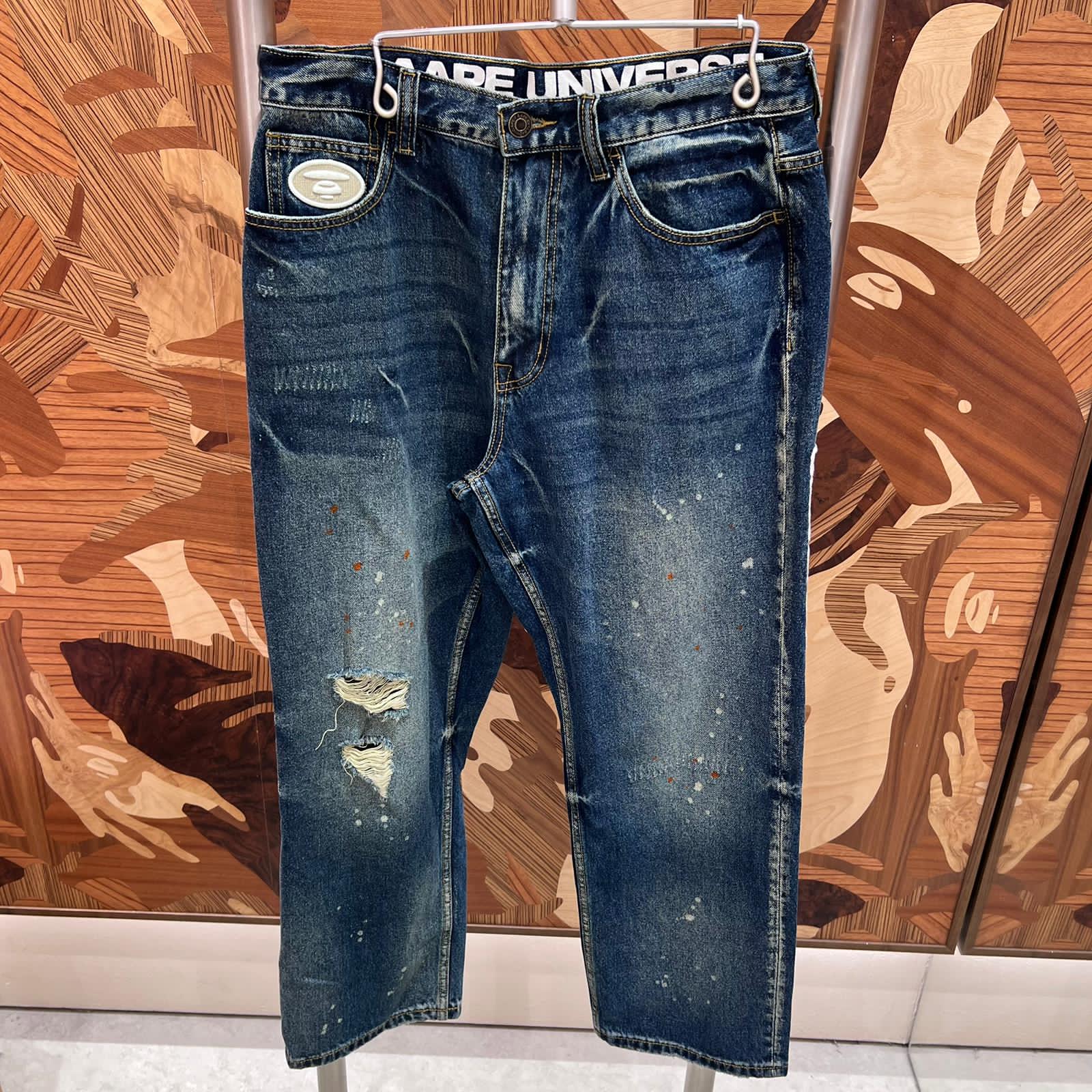 AAPE AAPEUNVS distressed jeans (D642)
