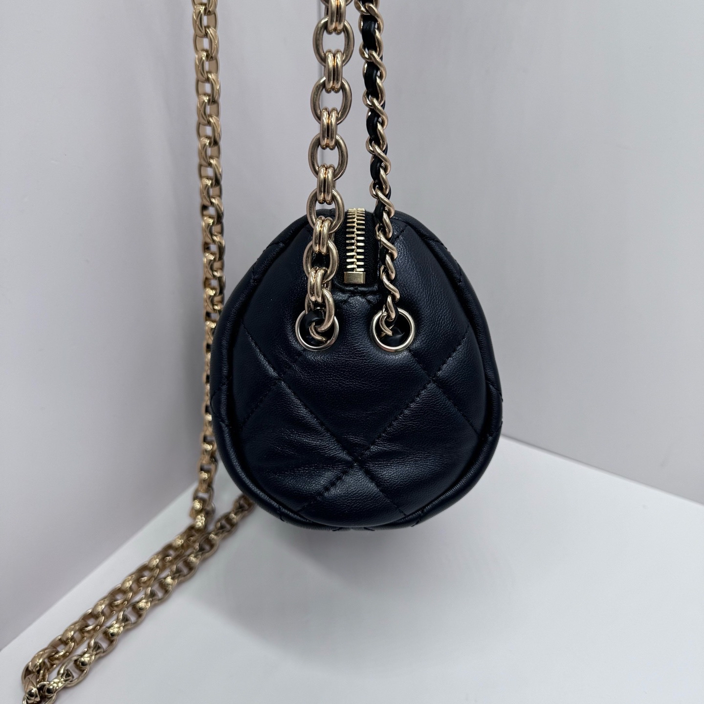 Pre-Owned Chanel 22A / Product Code: 26040715