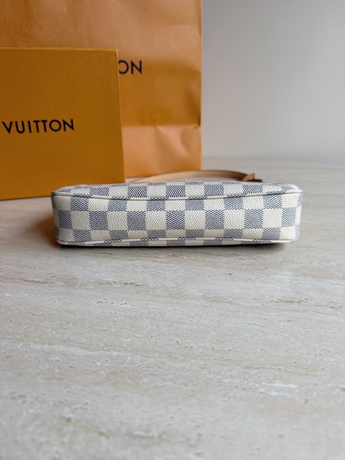 【預訂貨品】LV白棋盤格麻將包