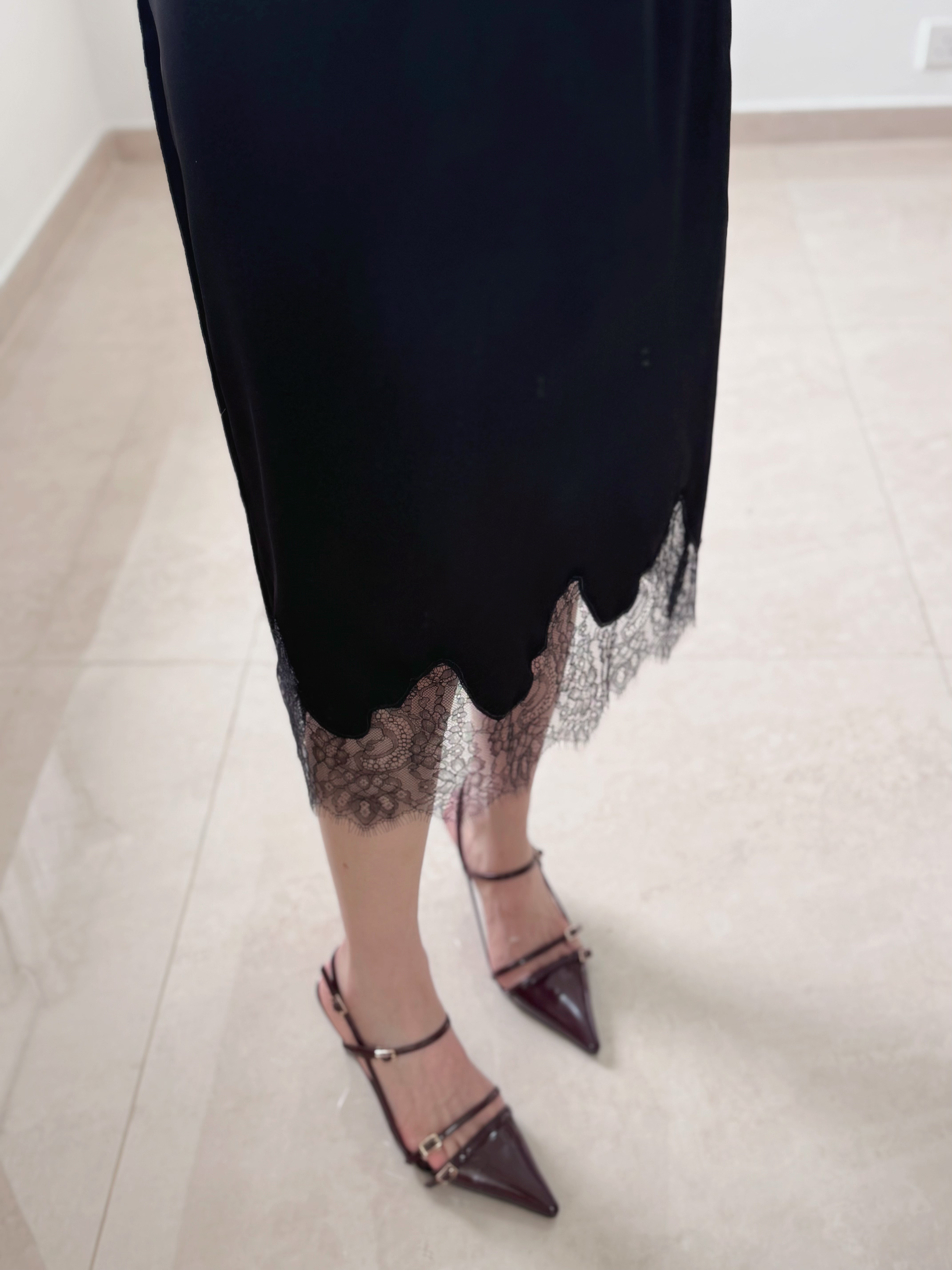 Elegant silky lace skirt