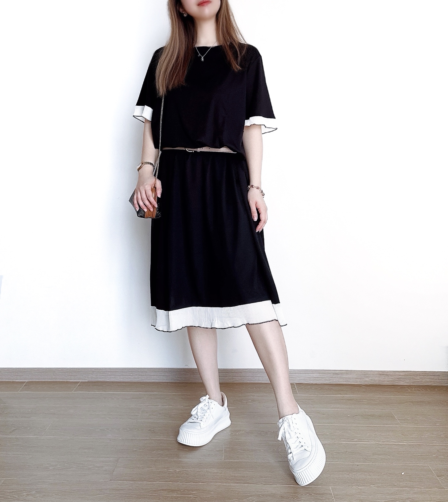 氣質顯瘦純色拼料Ops