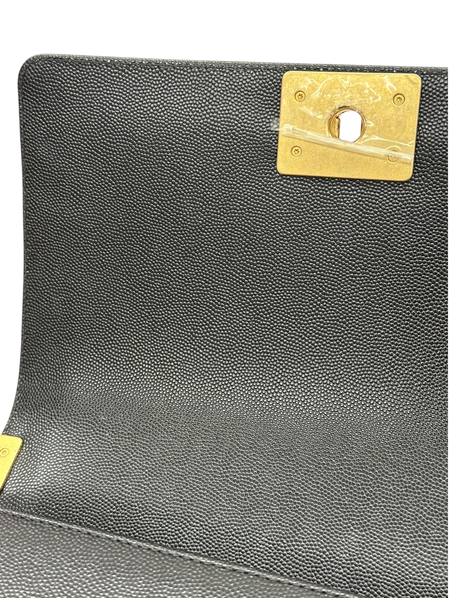 Pre-owned Chanel Boy 25 Flap Bag Calfskin / Product Code: 082103