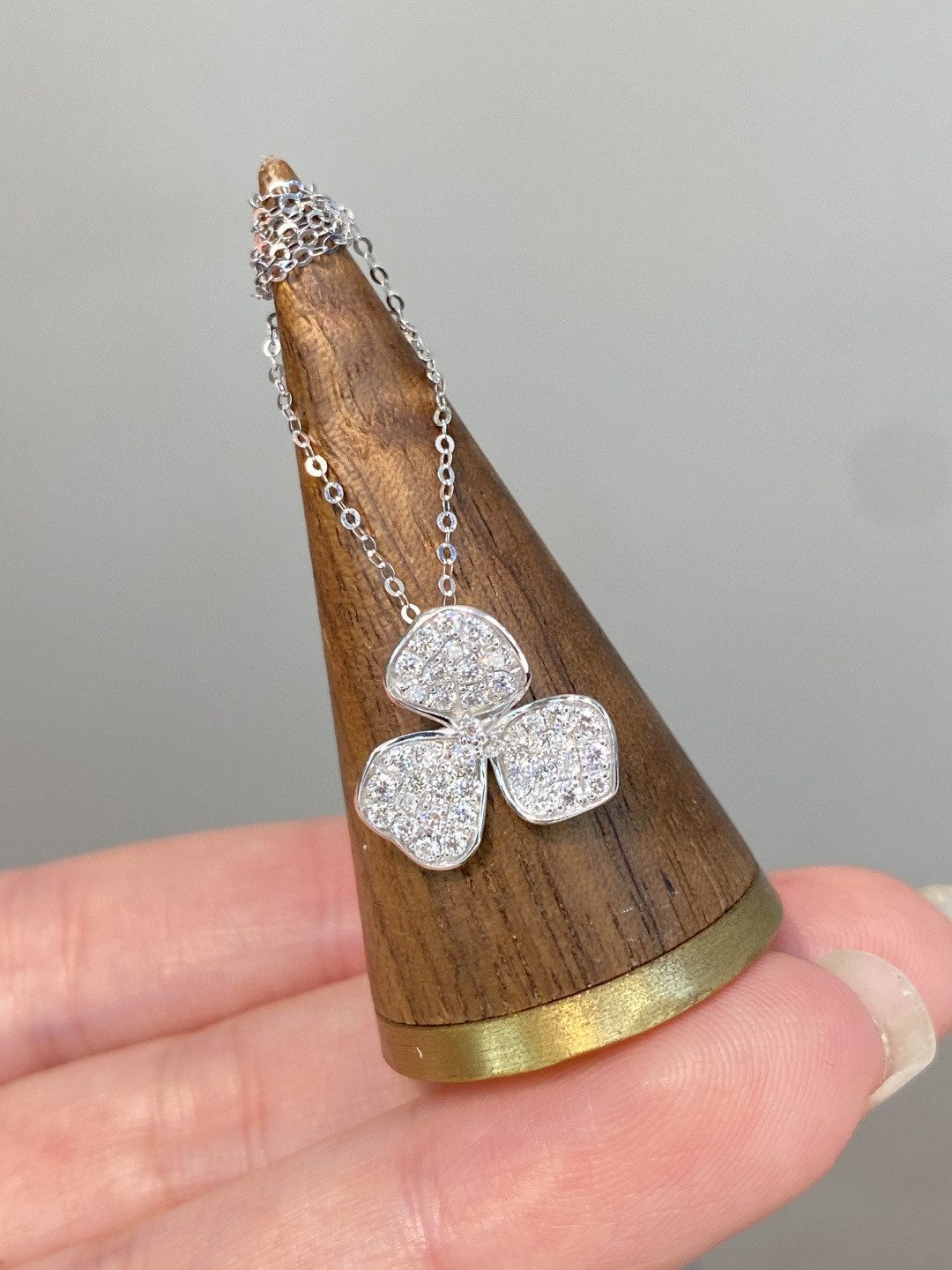 18K Diamond Necklace 