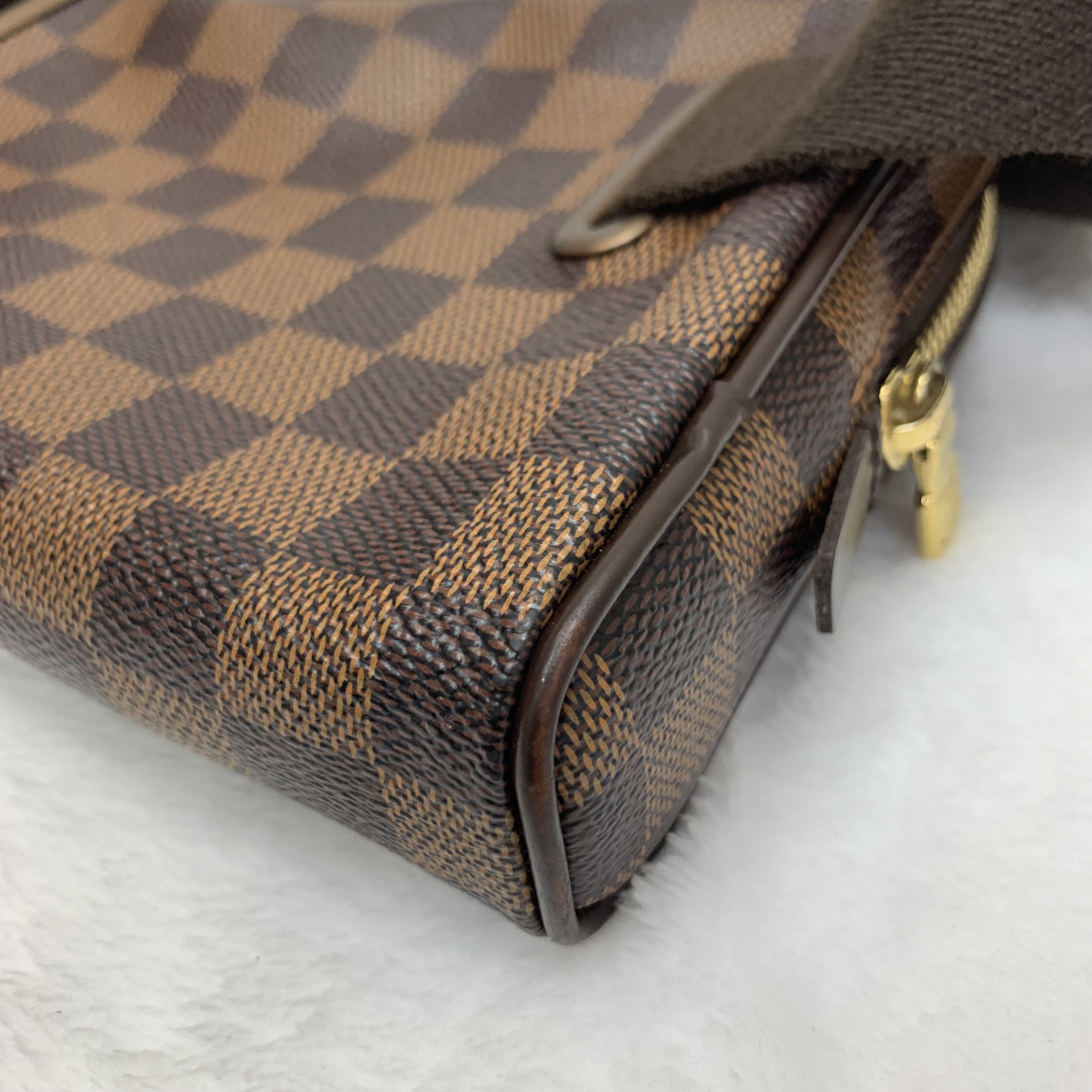 LV Damier Ebene 棋盤格系列Brooklyn Bum Bag