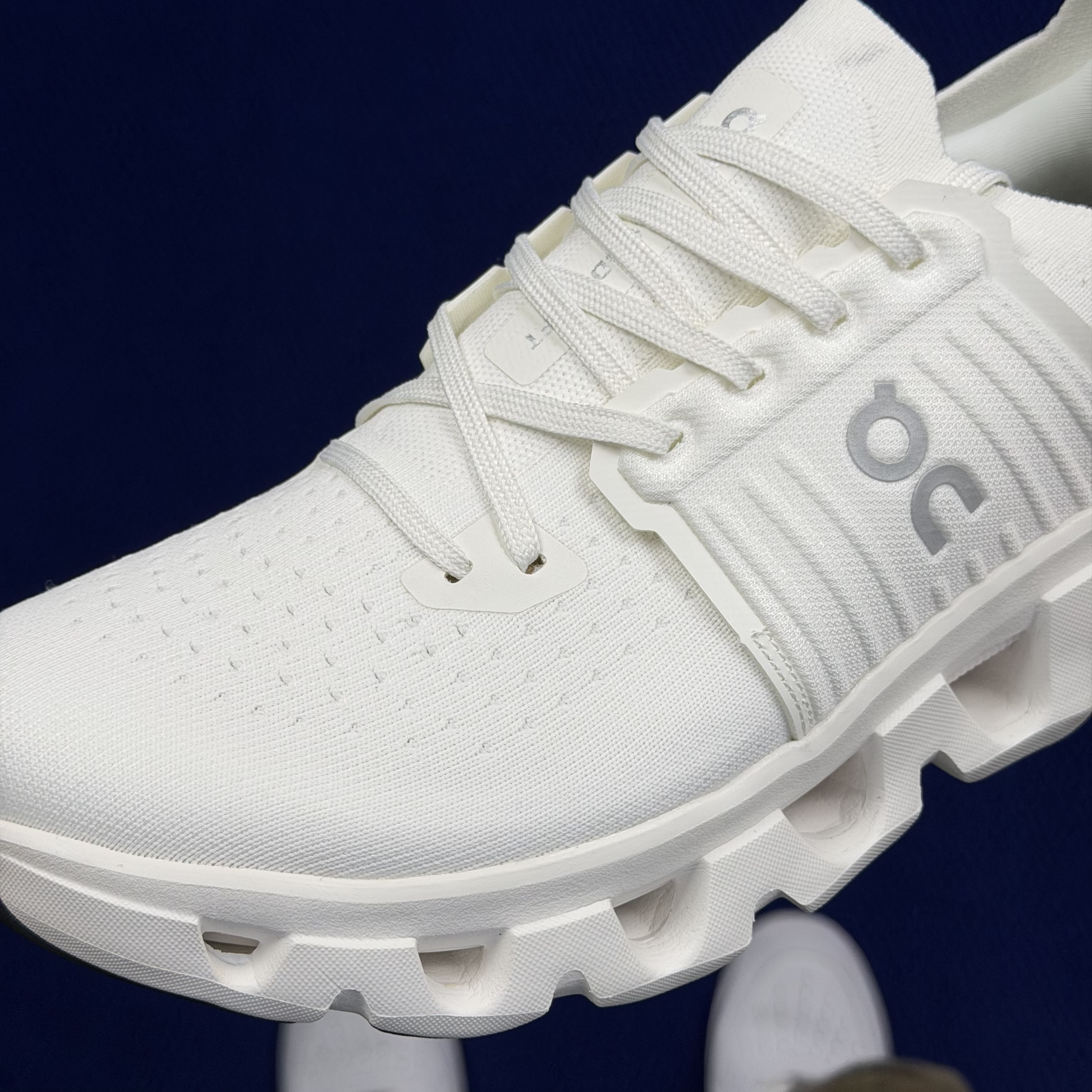 On Running Cloudswift 4