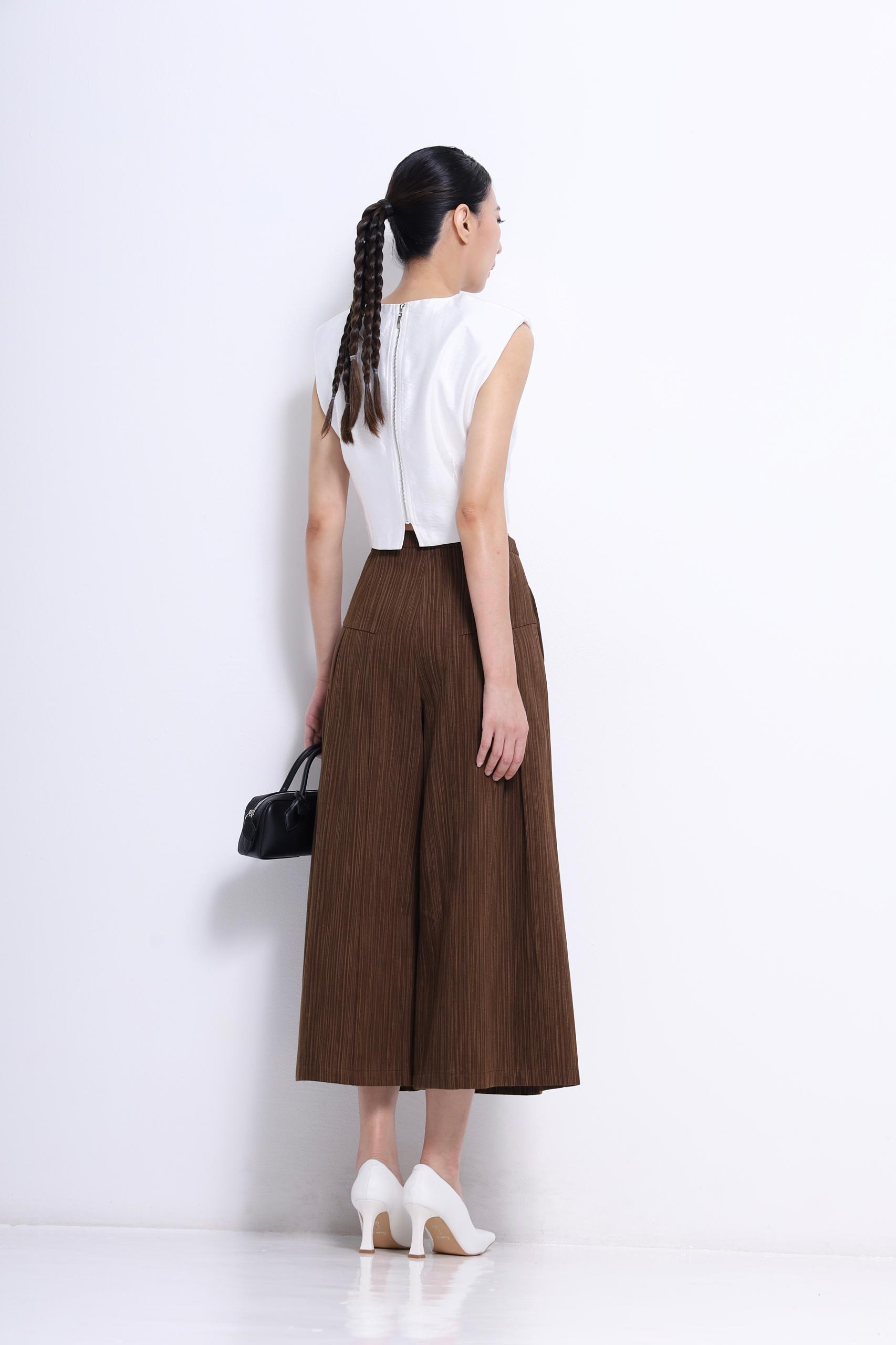 CB2693 OUTSLLV SDRL PAD BLOUSE