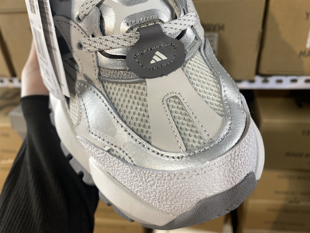 Adidas XLG Runner Deluxe JP5761