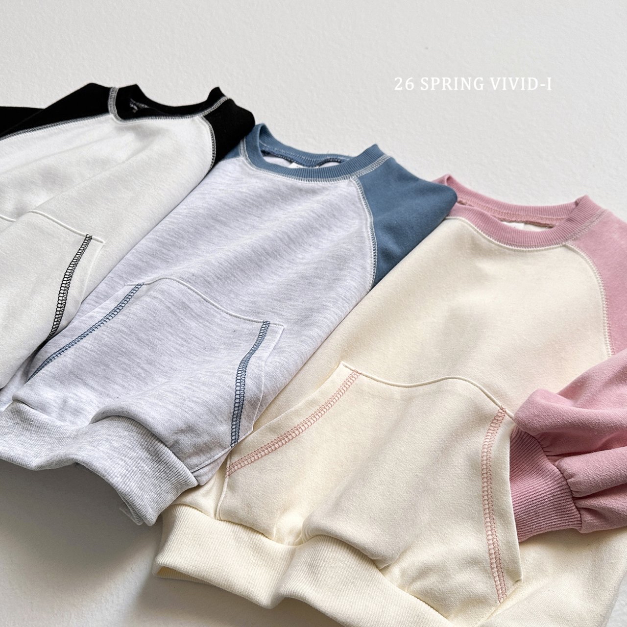 🌸預訂 韓國直送🌸🇰🇷VIVIDI三色拼色袖寬鬆袋鼠口袋衛衣