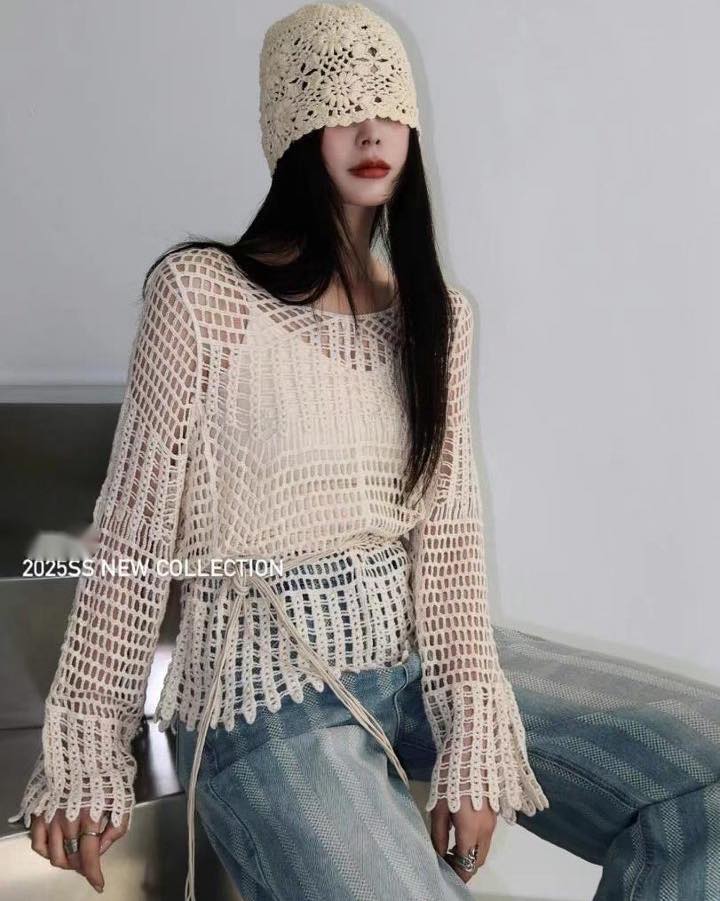 鏤空Lace上衣配小背心