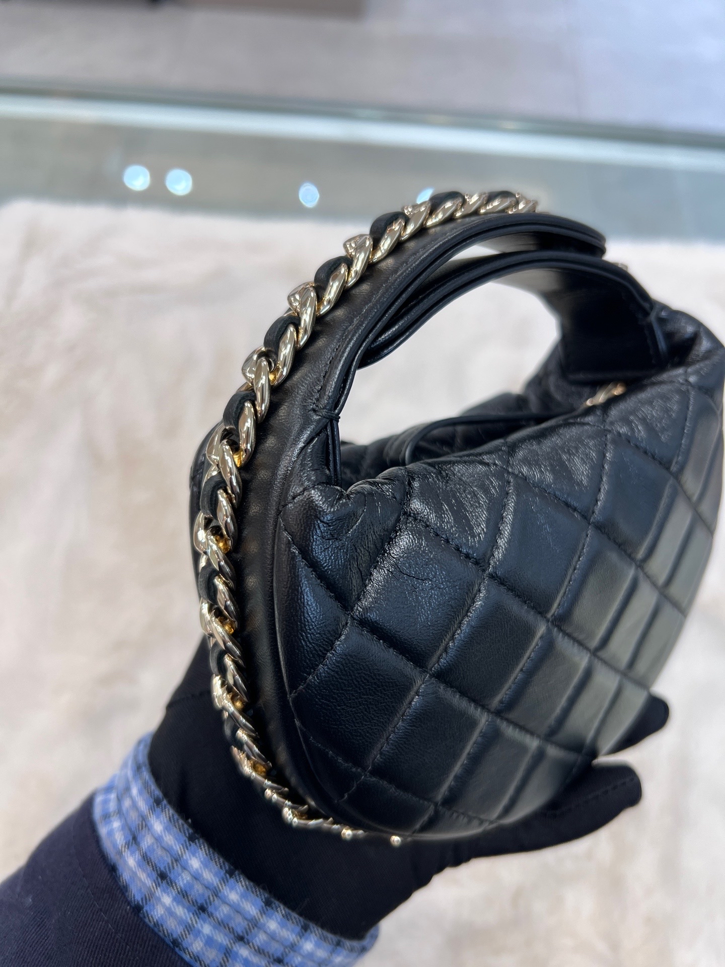 【預訂貨品】晶片款  Chanel 23C黑金迷你Pouch