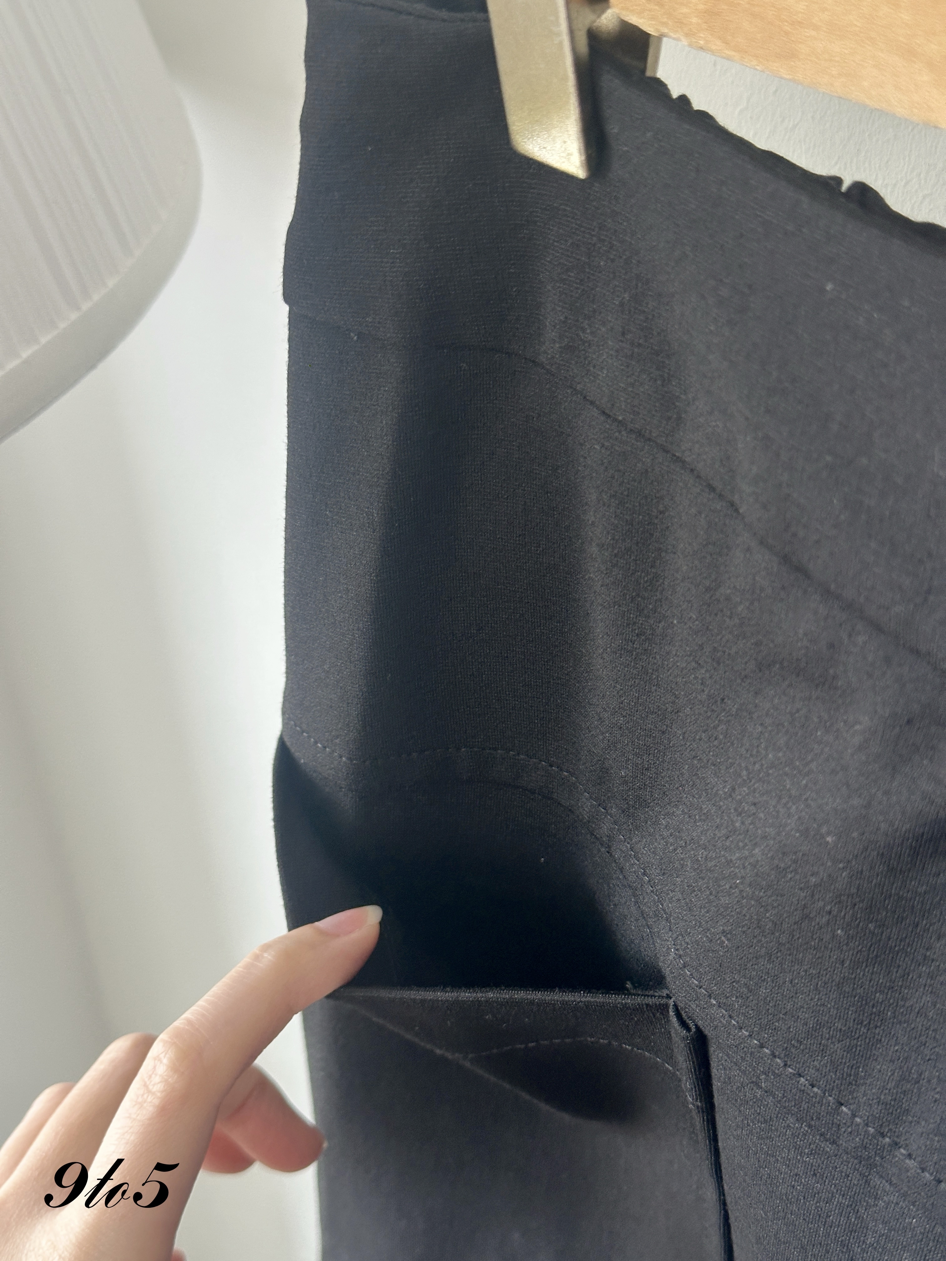 S1889 A Line Mid Skirt - Black & Blue