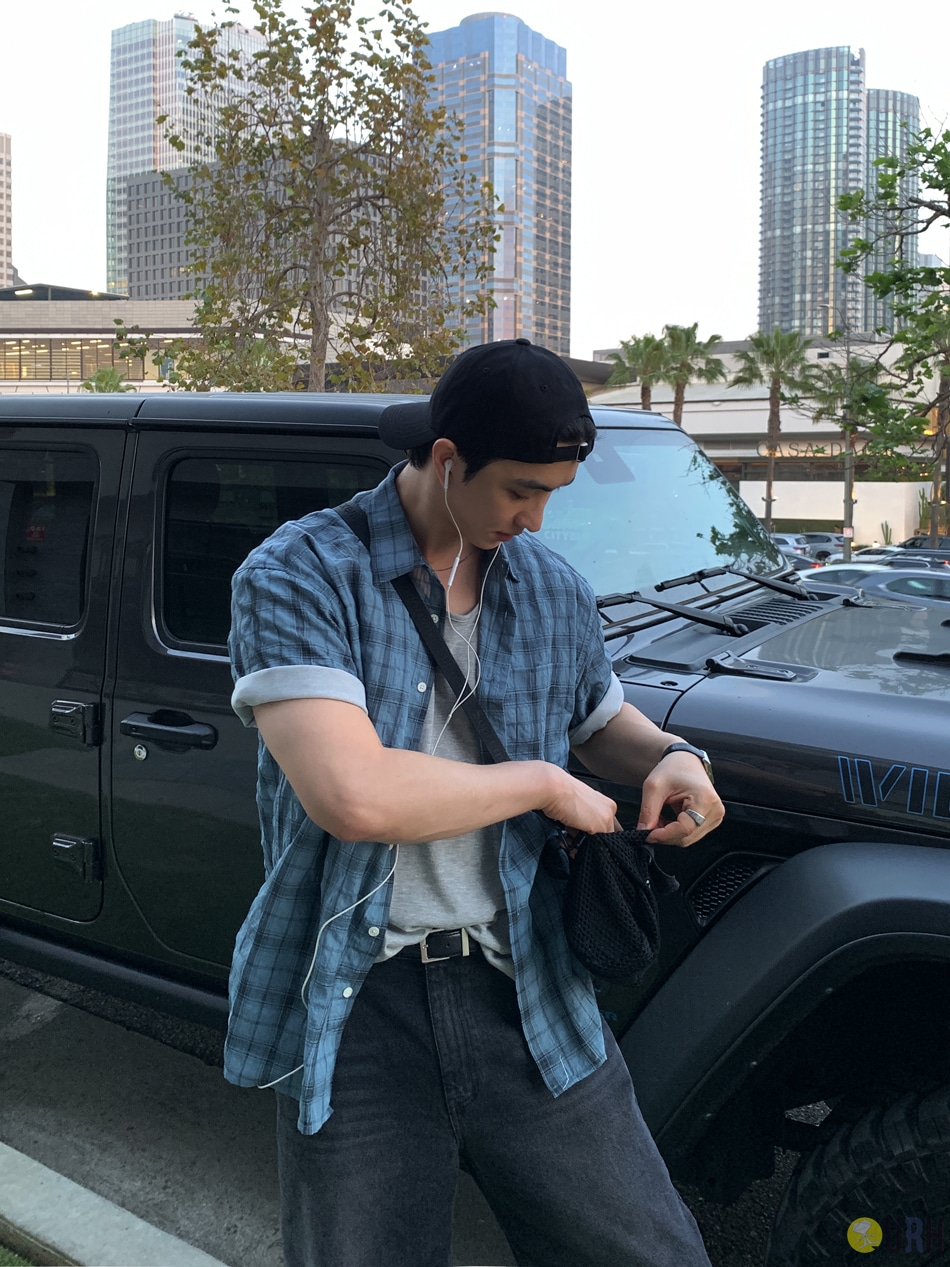 【100%保證韓國直送】韓國品牌原創系列 經典格紋棉質微寬鬆半袖恤衫 👕 [6 color] RL114923