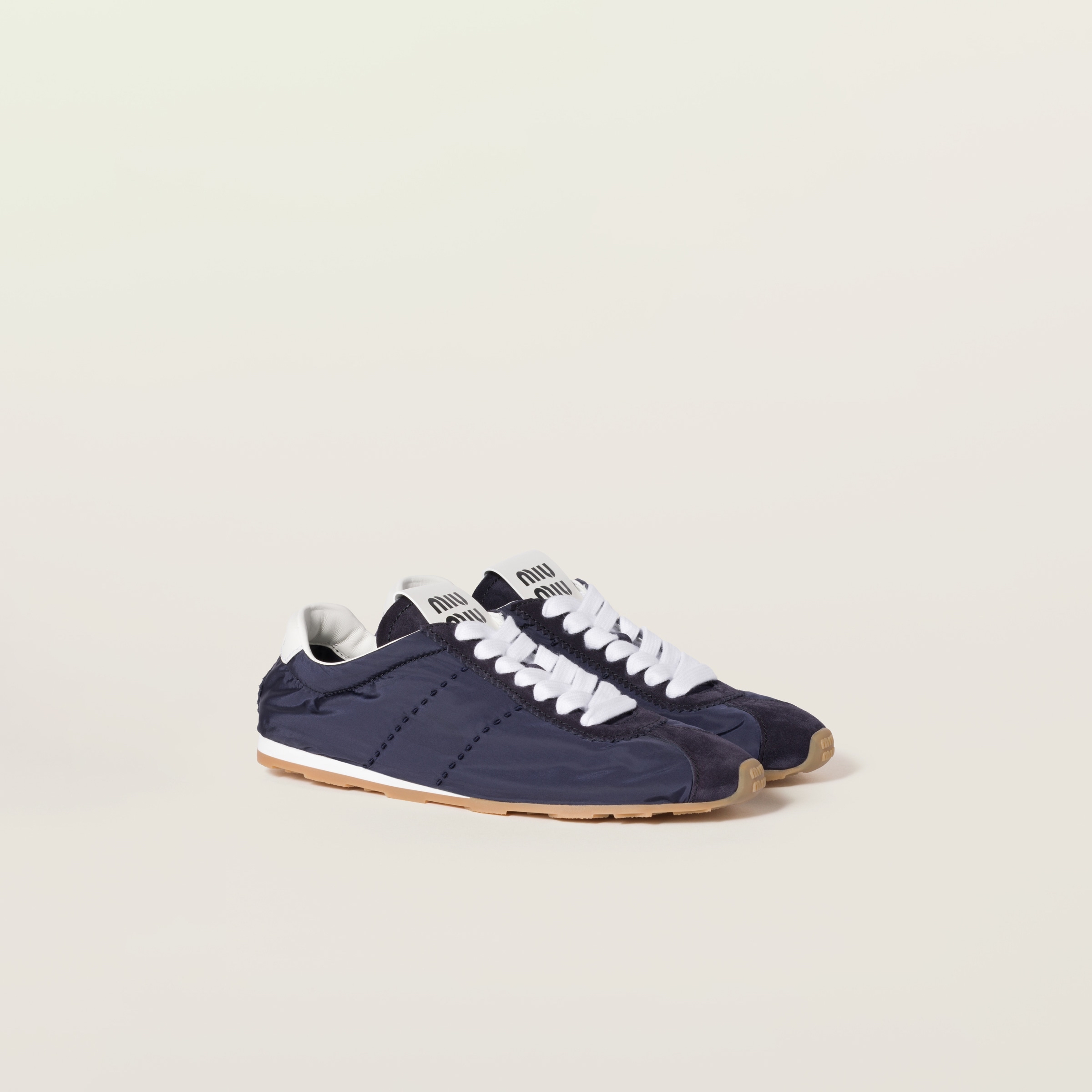 限時優惠✨現貨🍒MIUMIU PLUME navy sneaker  Size 35/36.5/37/37.5/38