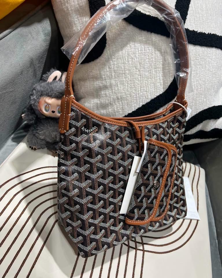 全新 Goyard boheme mini hobo bag tan 100%Authentic,100%new全新  ✅收據✅dust bag✅booklet