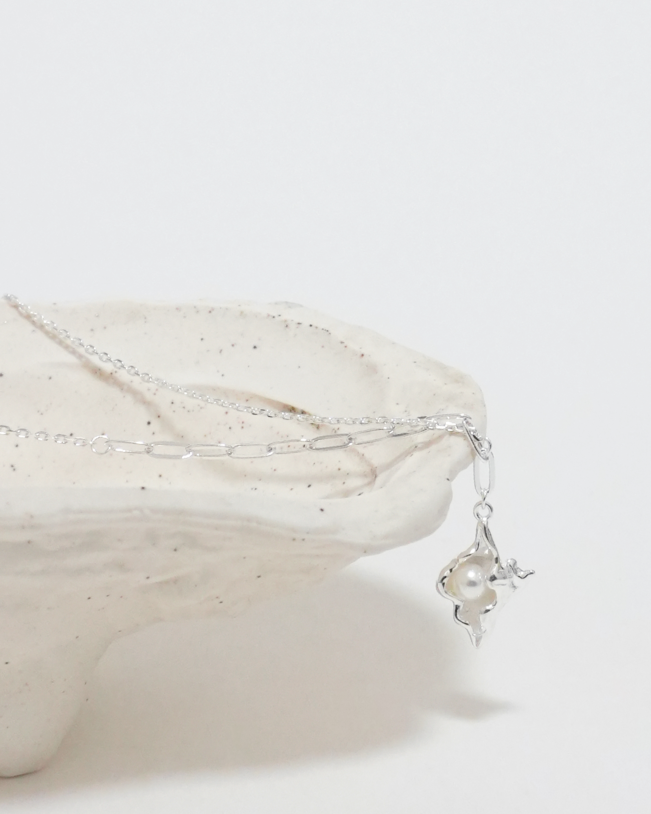 Serene Seashell Necklace