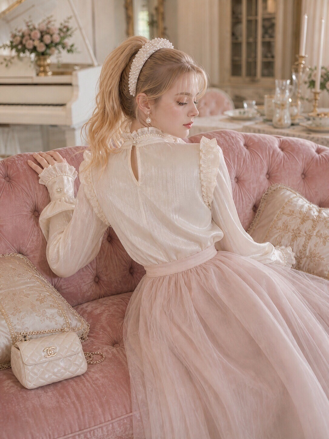 維多利亞輕甜公主綴珍珠襯衫 Victorian Sweet Princess Pearl-Embellished Blouse