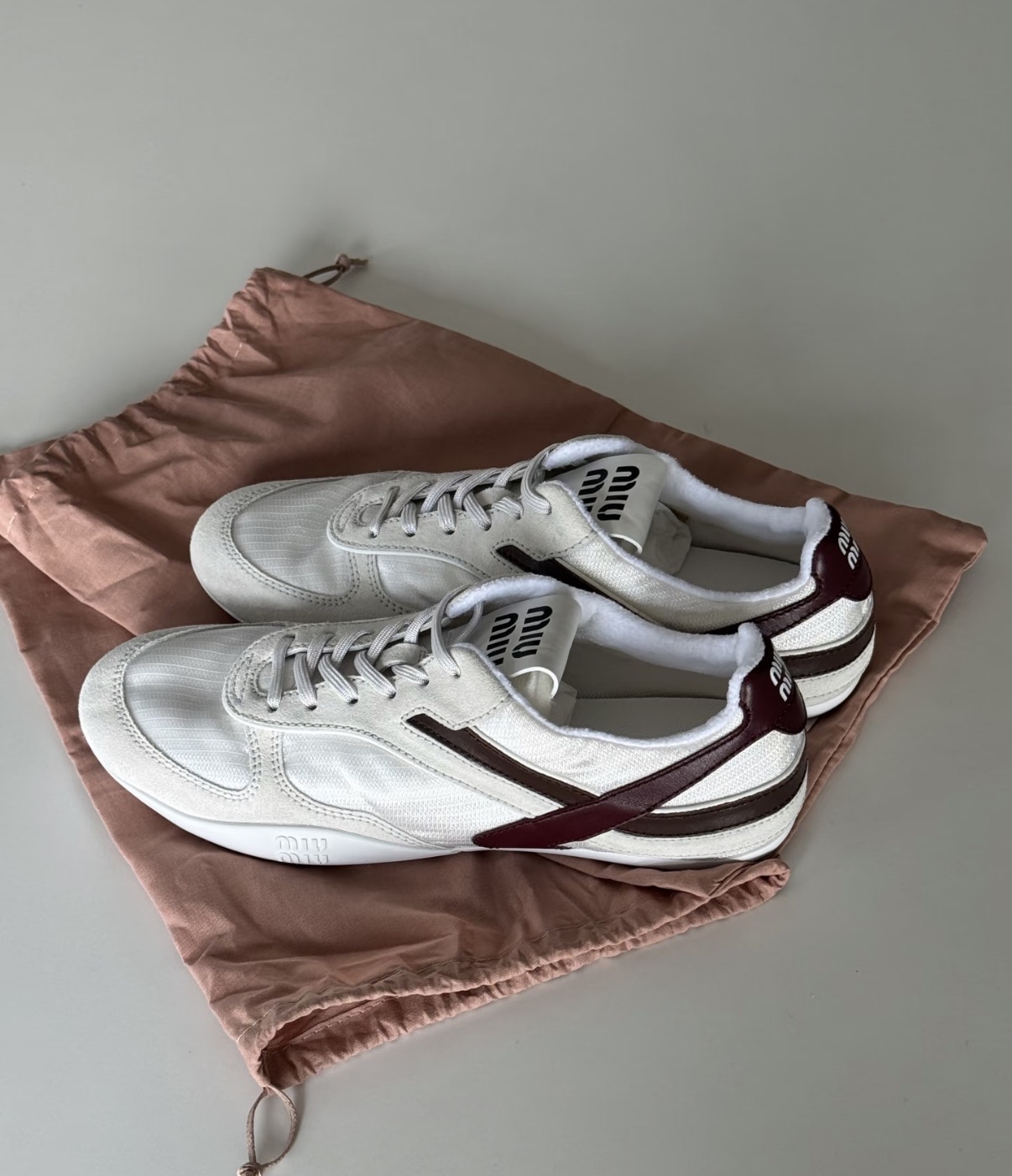 限時優惠✨訂貨📮MIUMIU Gymnasium Sneaker Size 35-38.5/40