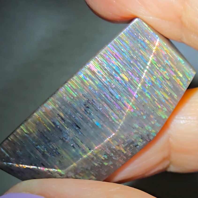 Rainbow meteor shower sunstone from Tanzania - SM95