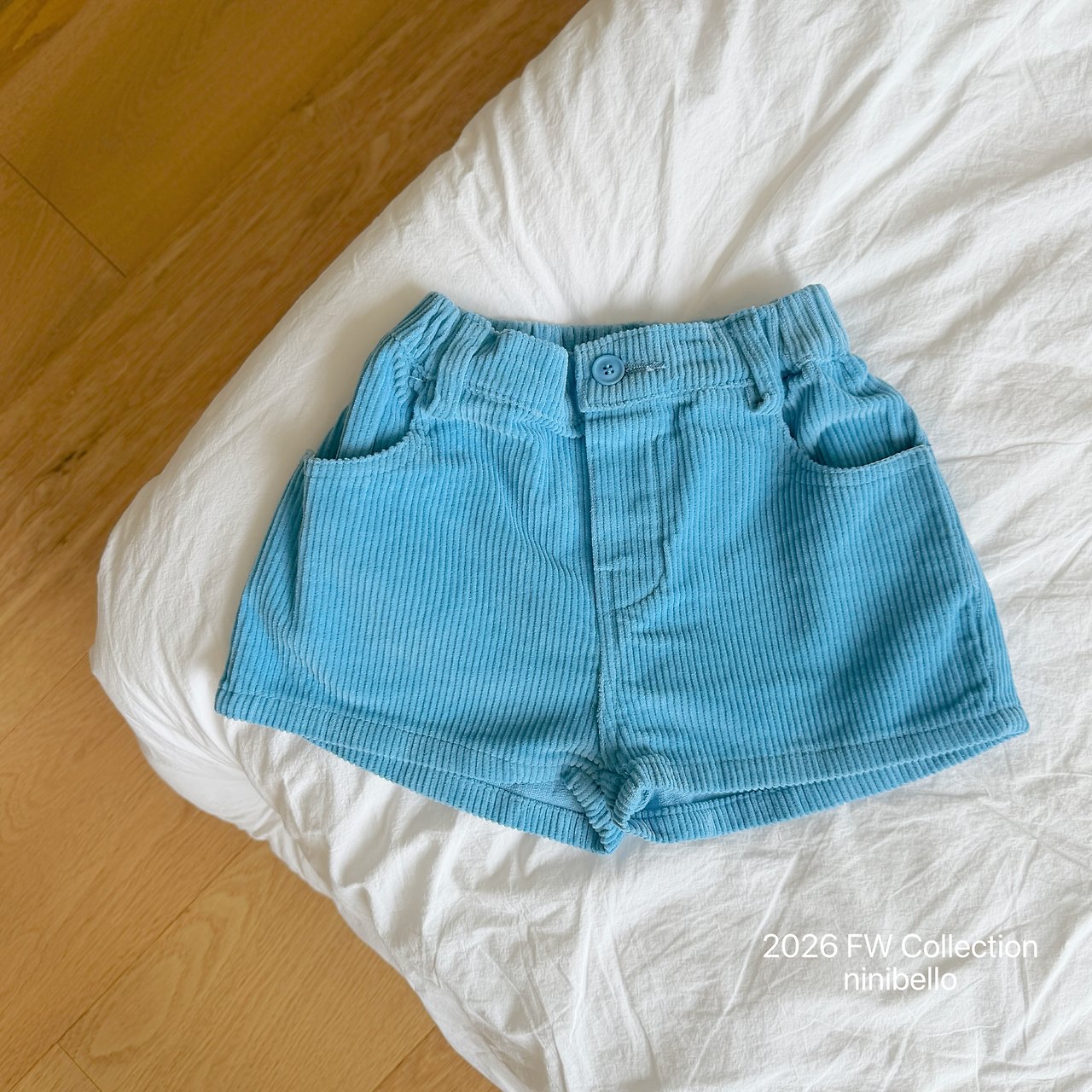 Ninibello | Peekaboo Corduroy Shorts 