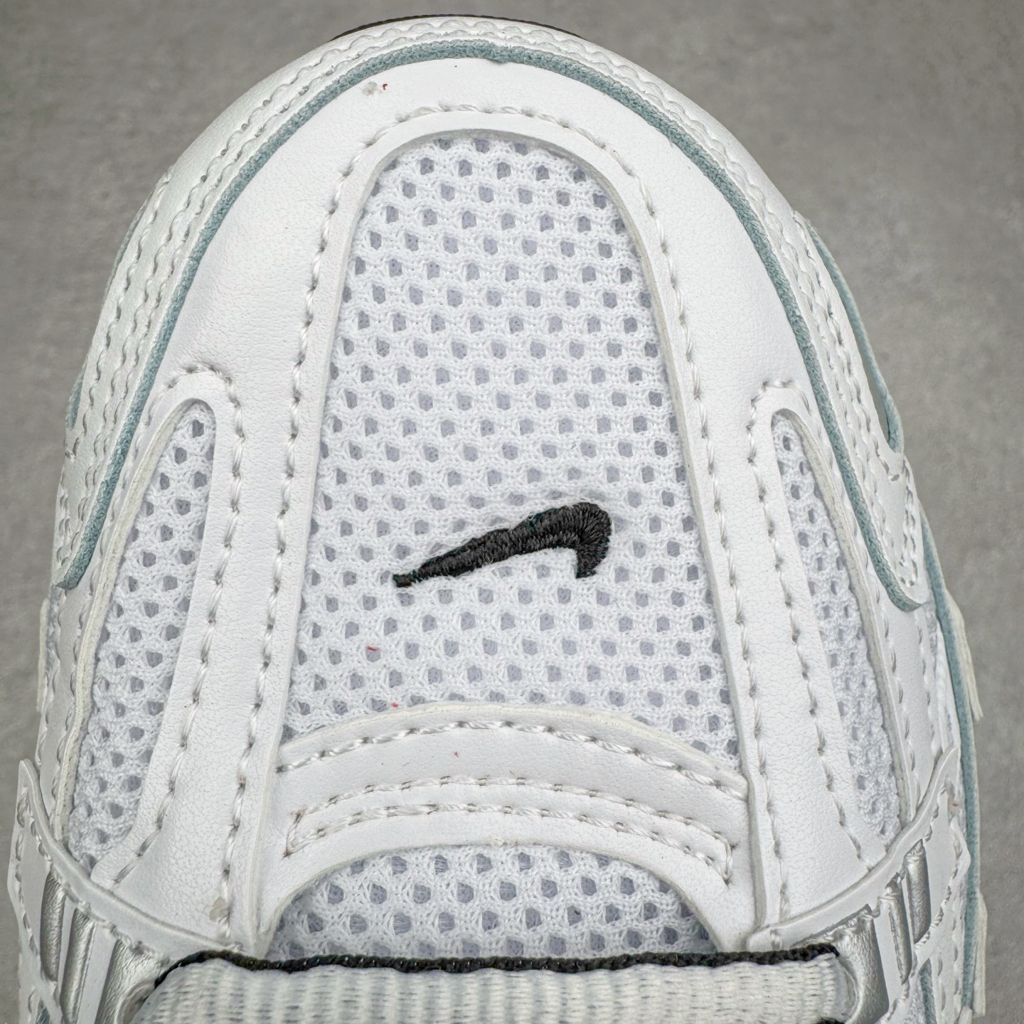 Nike P-6000 CD6404-107 