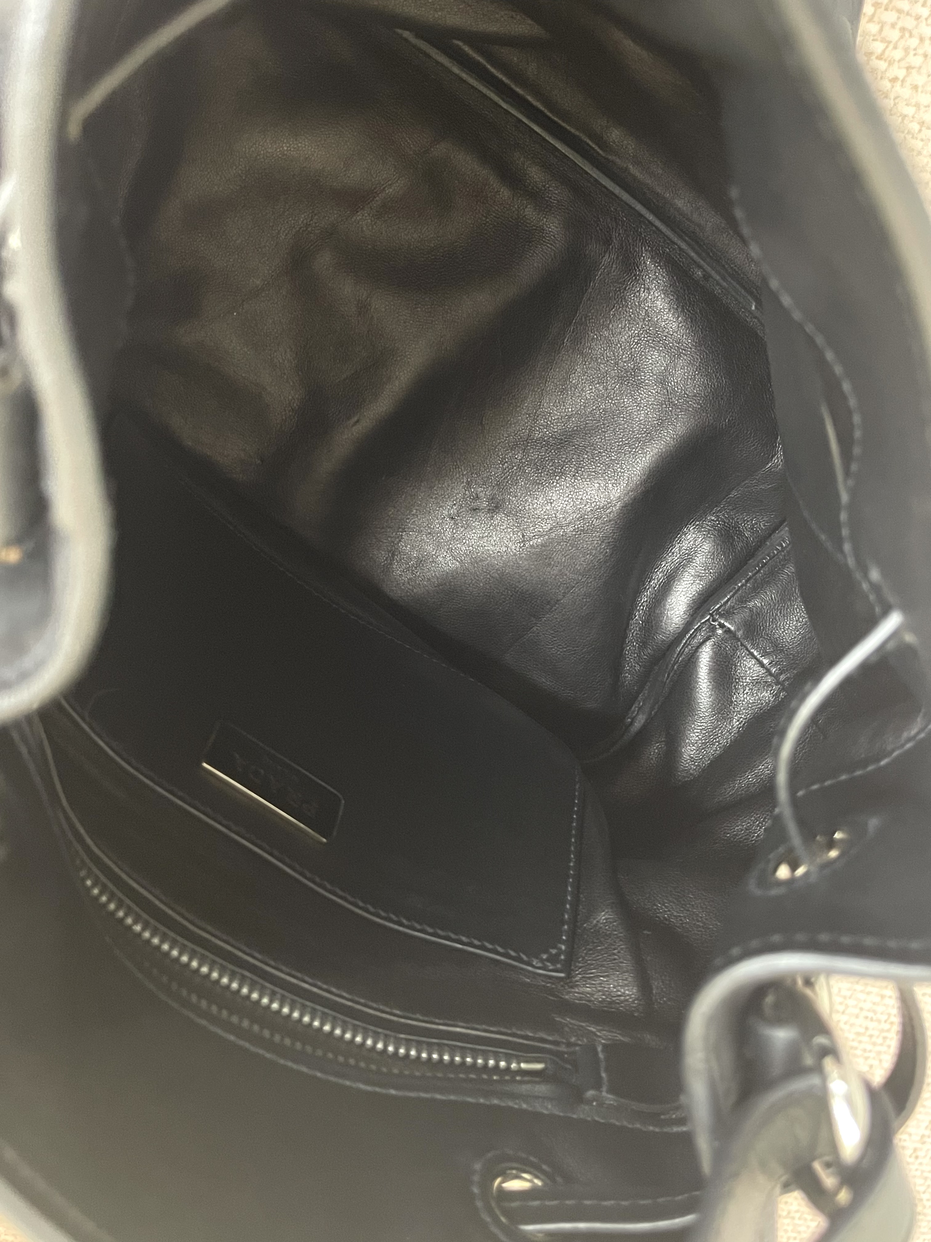 Pre-owned Prada Bucket Bag / Product Code: 26021305