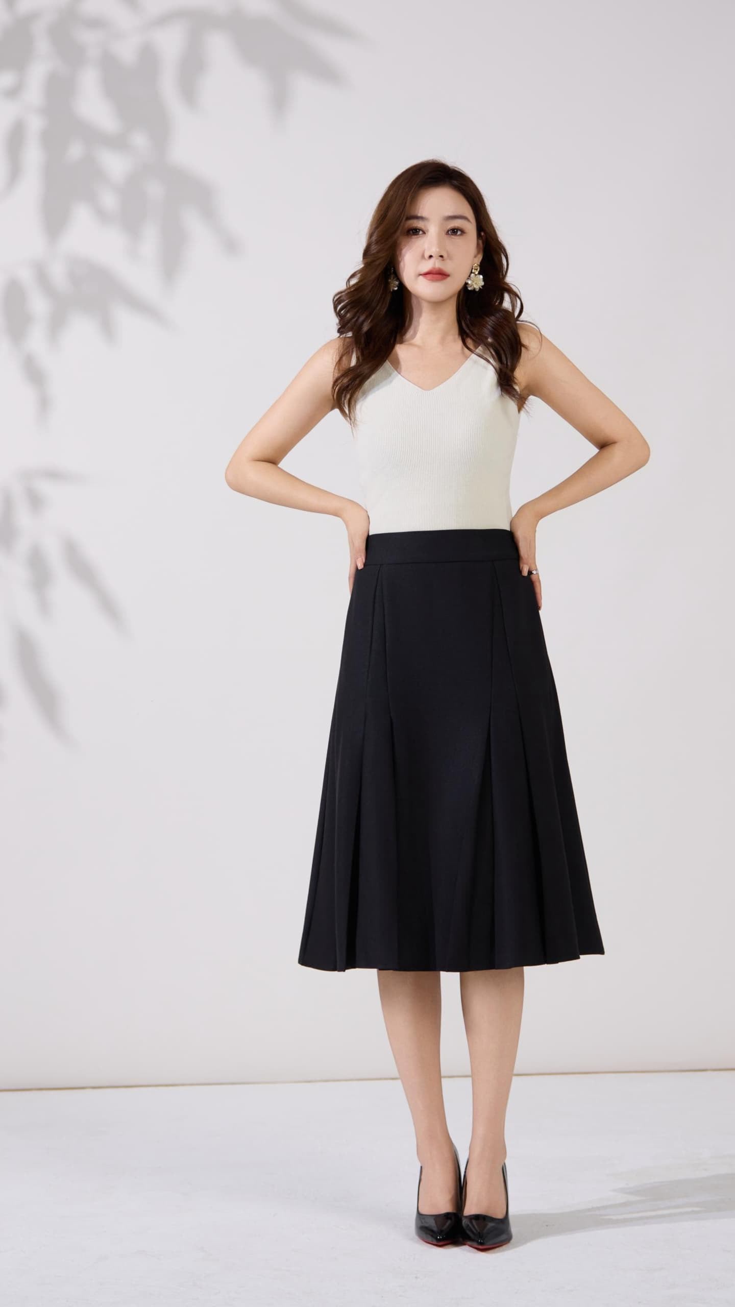 12241358 Sophia Pleated Midi Skirt