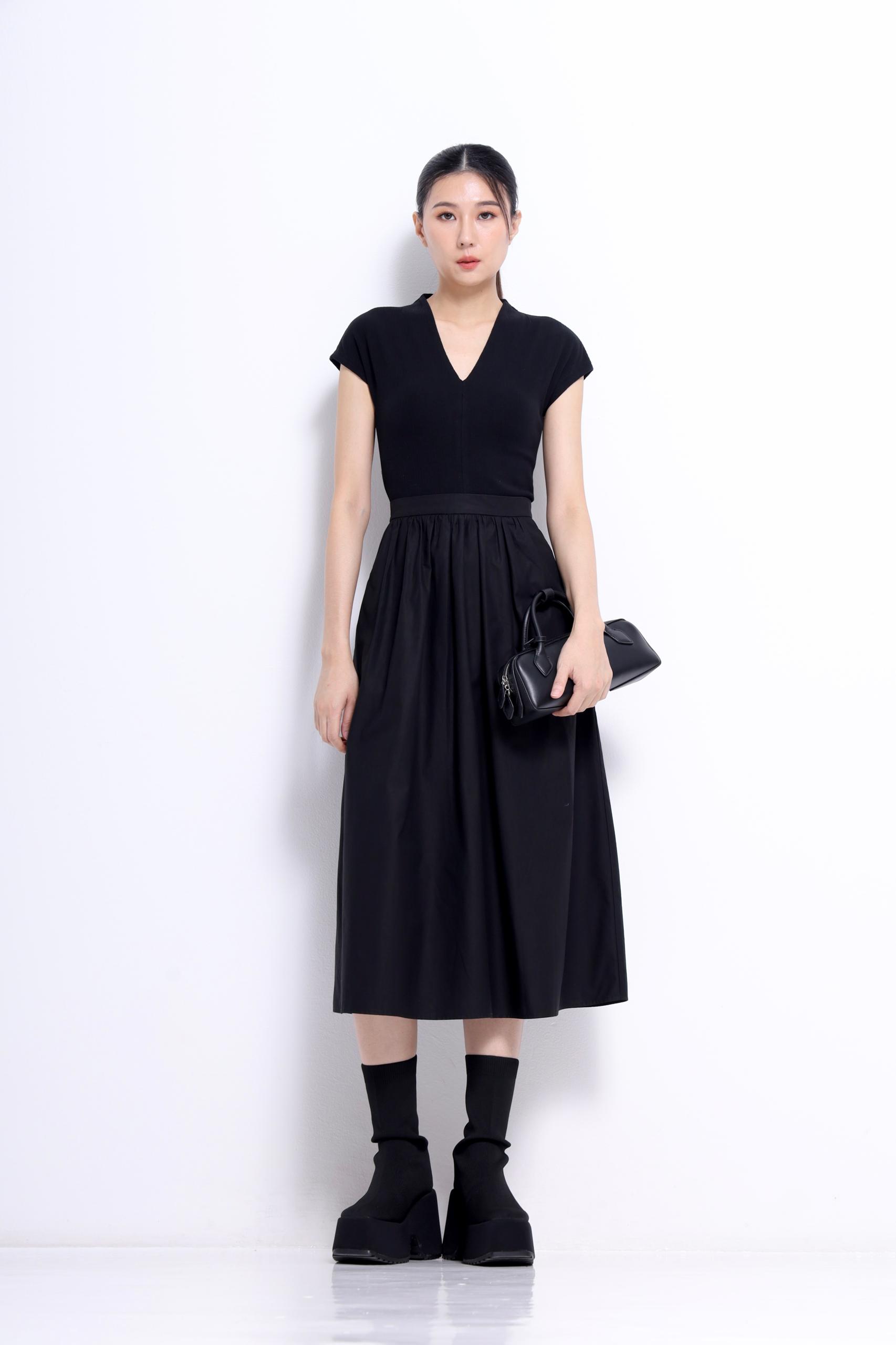 CD2150 V-NECK BODICE SMOCKED SKIRT DRESS