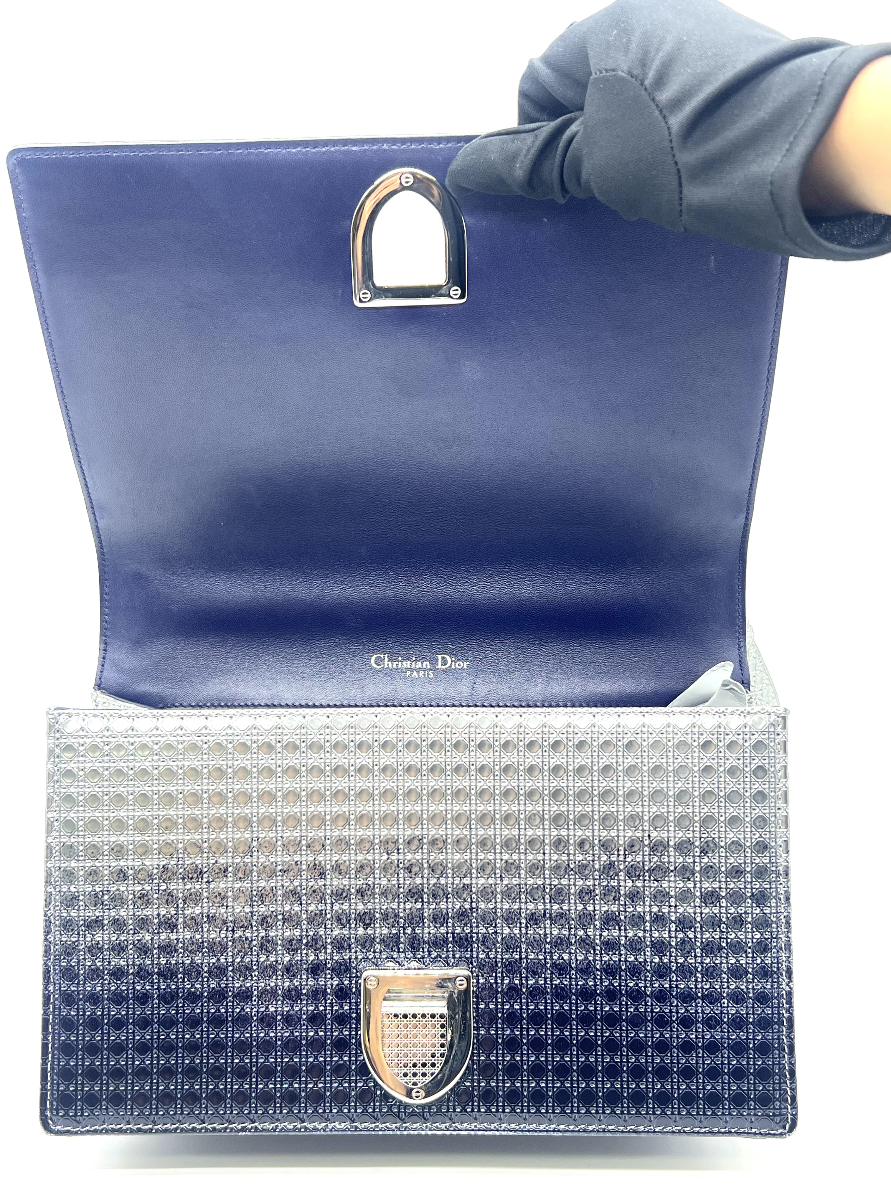 Pre-Owned DIOR Diorama / Product Code: 26051524