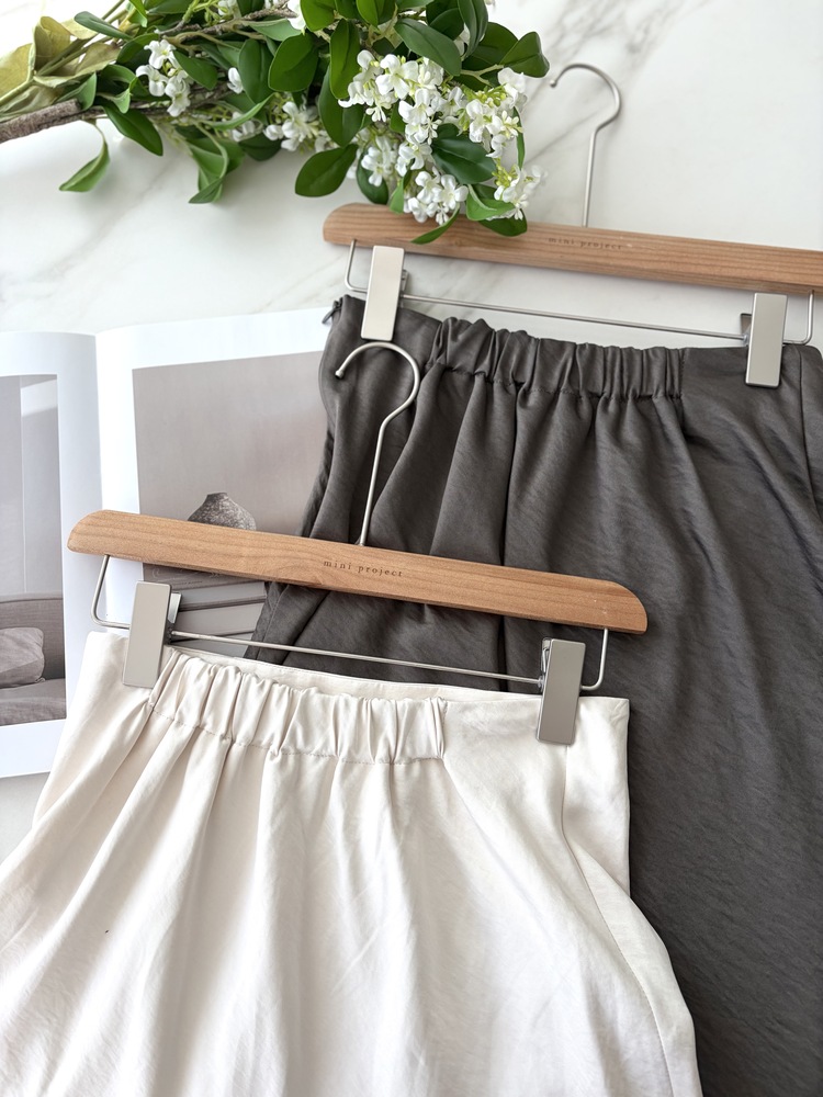 Lacie Asymmetric Skirt (Ivory)