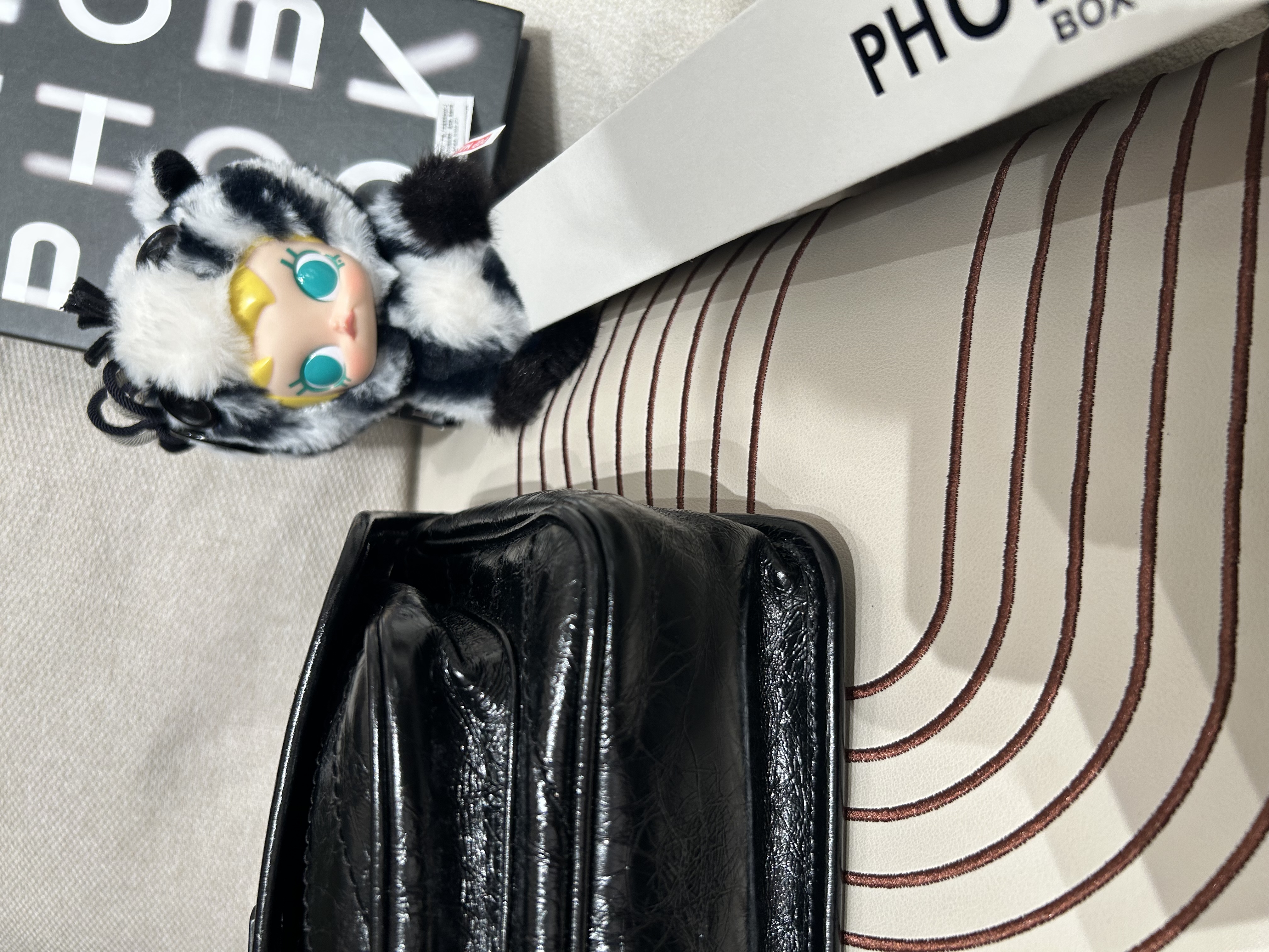 YSL Niki baby Bag Saint Laurent niki Calfskin黑色小牛皮 100%Authentic, 98%new ✅dust bag 