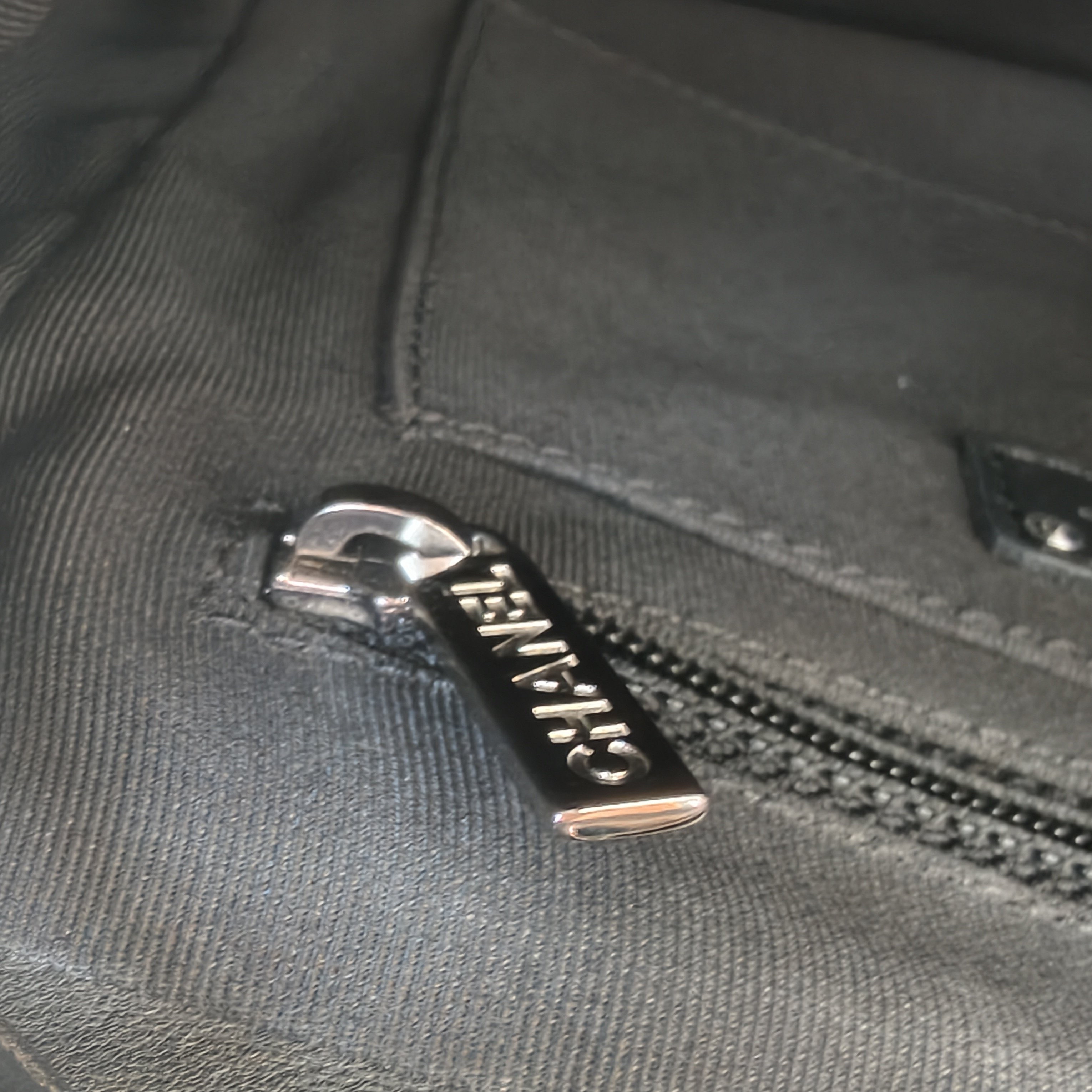 【預訂貨品】Chanel黑色小牛皮書包