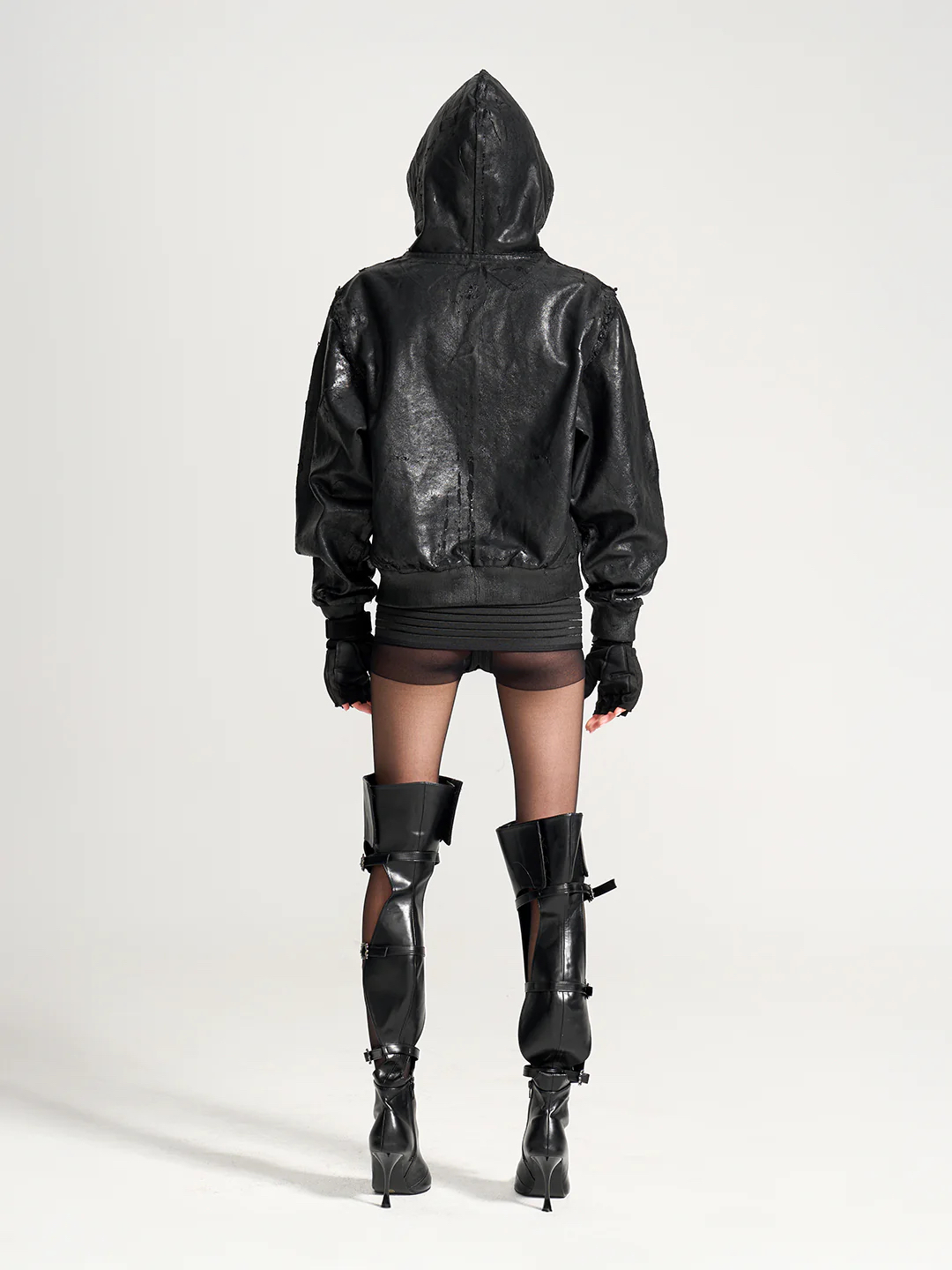 VAR-44｜MOLTING SHELL · COATED-CANVAS ZIP HOODIE