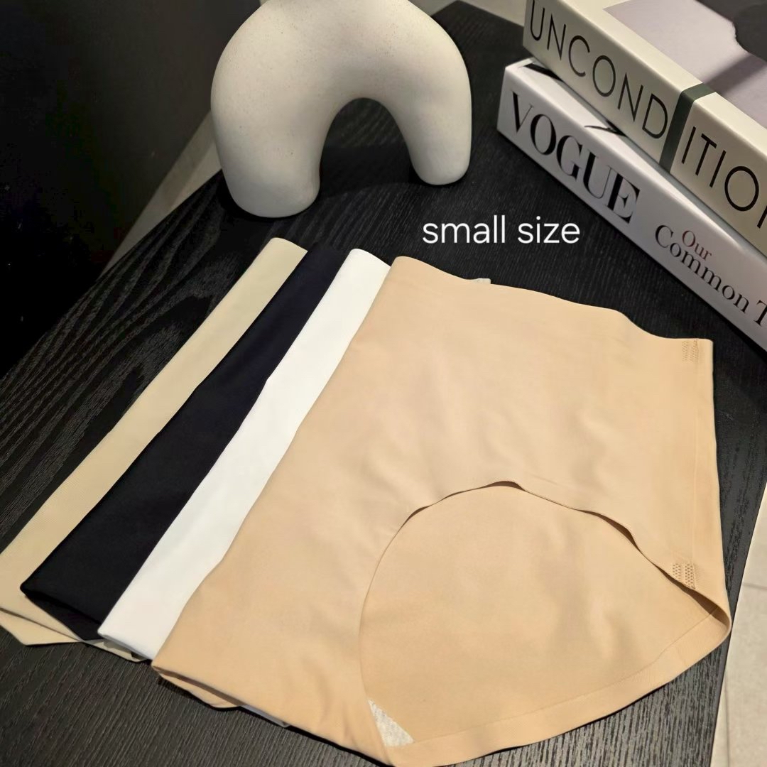 Seamless Panties 無痕底底(有邊) by Flora