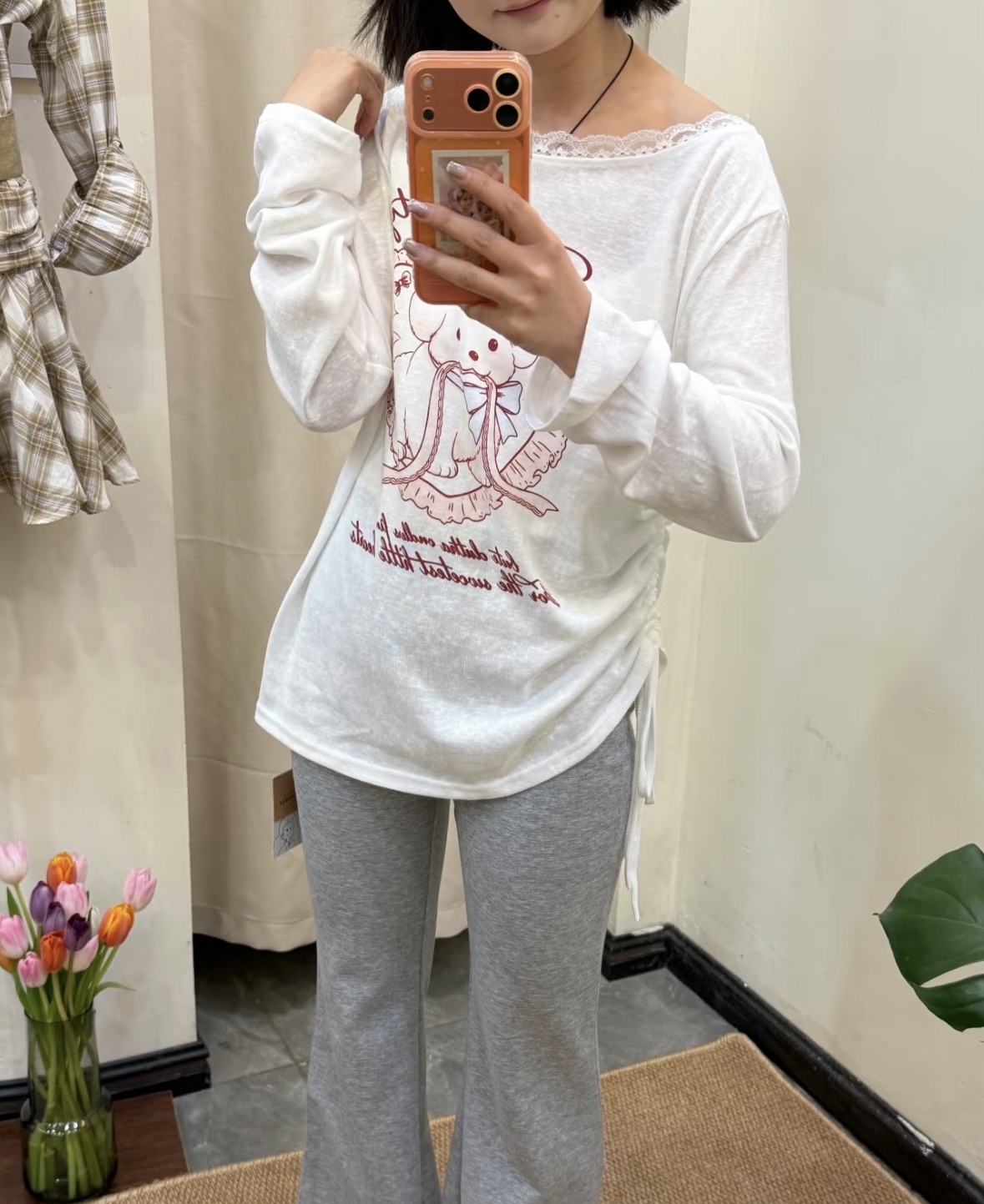 TP575韩系小狗斜肩上衣