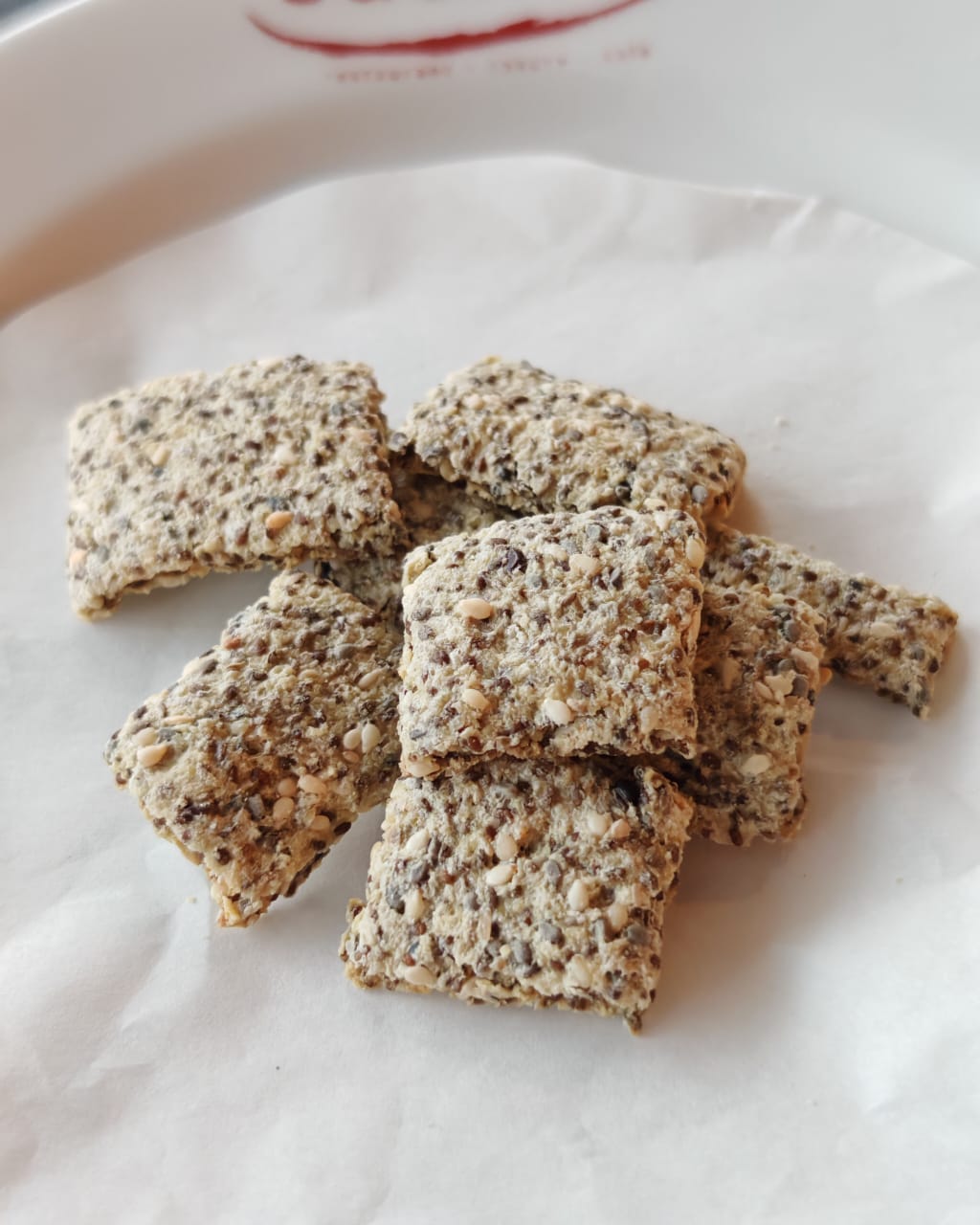 KETO CHIA SEEDS ALMOND CRACKERS /KETO CHIA SEED GLOW