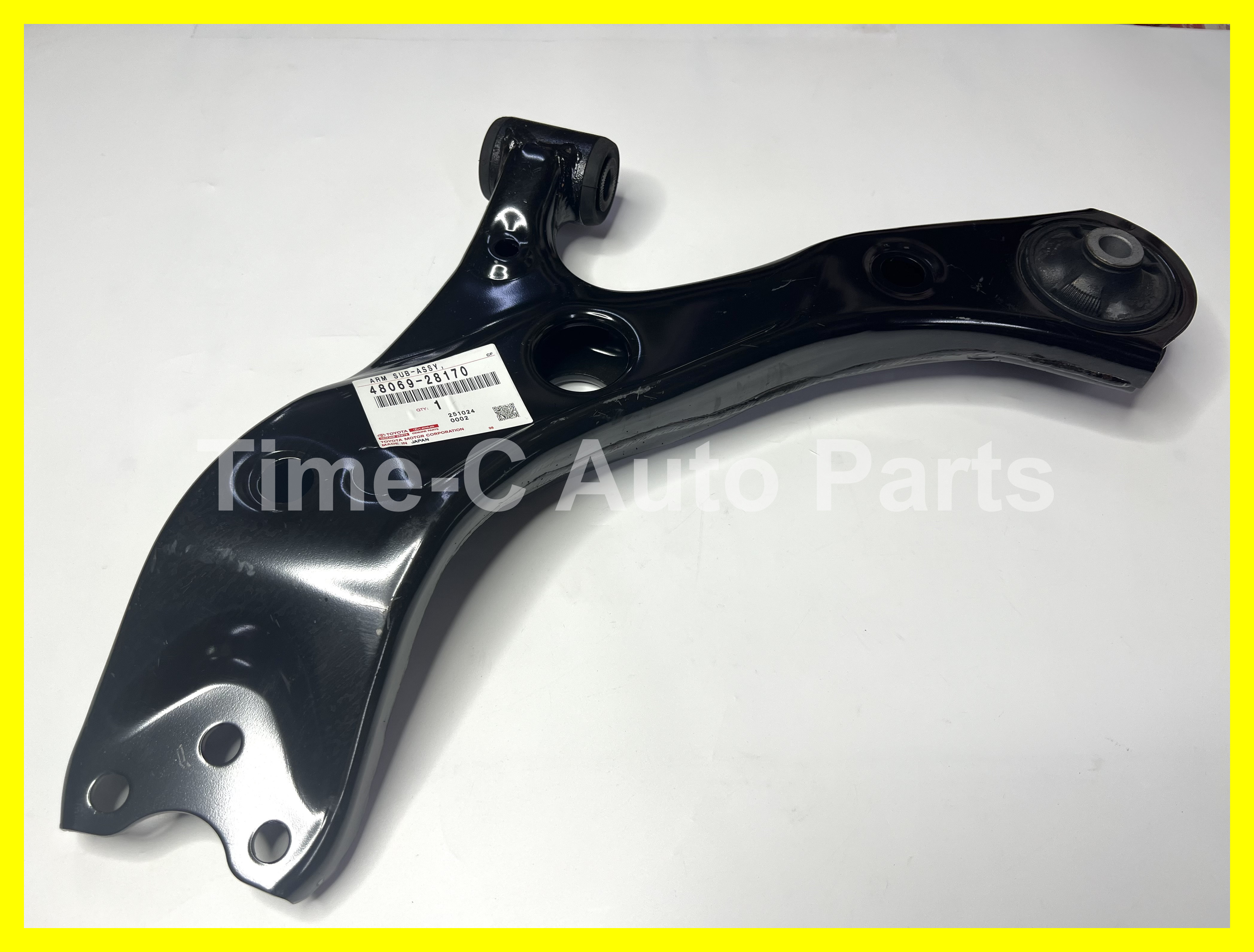 左下叉架 48069-28170 - Toyota Noah Voxy 90系