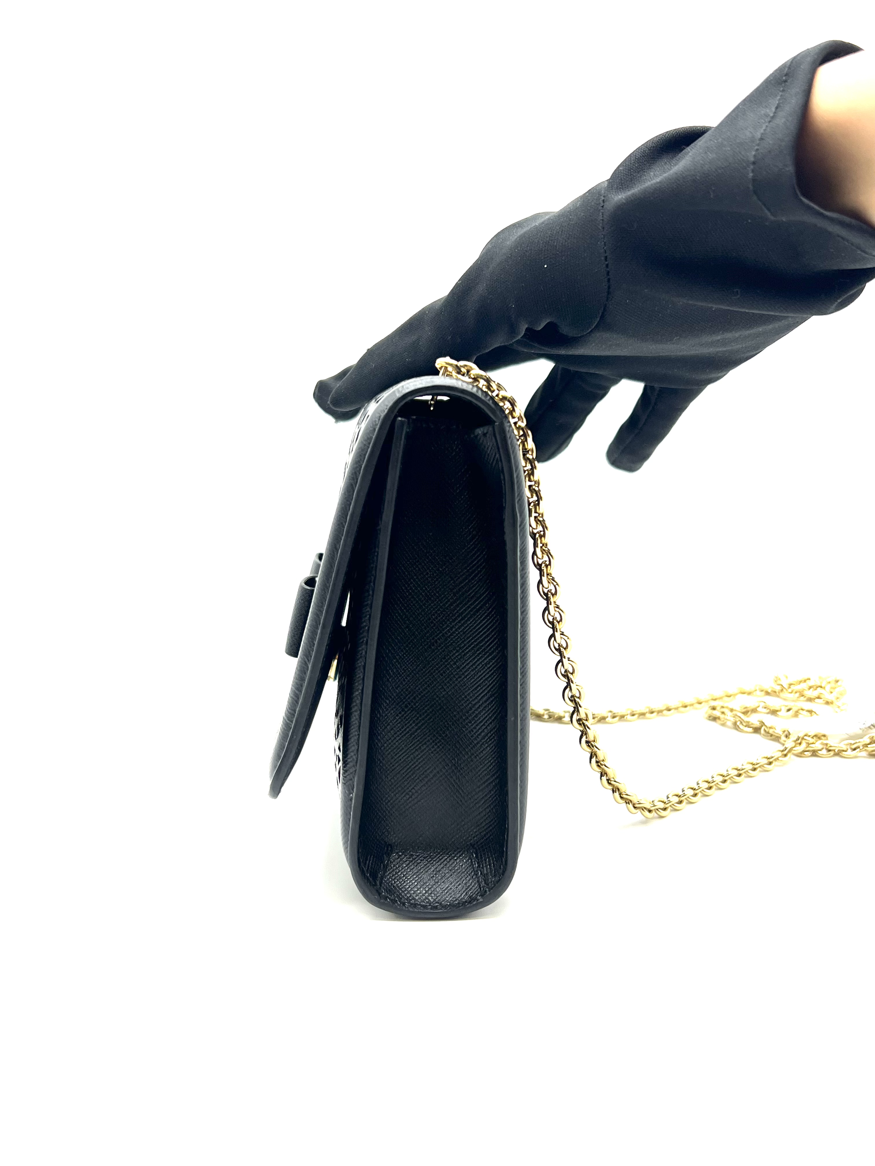 Pre-Owned Salvatore Ferragamo Ginny Vara Bibbon / Product Code: 26041104