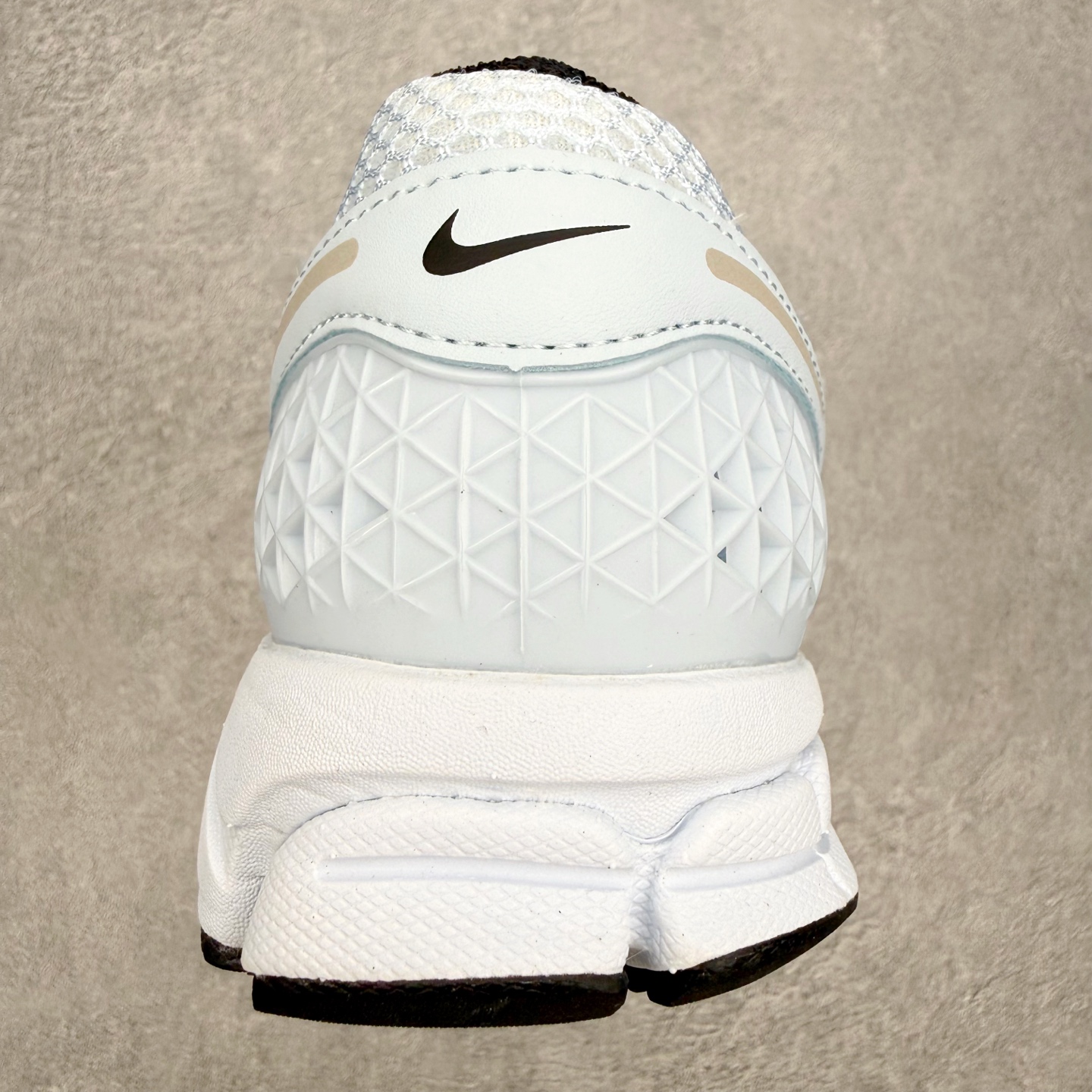 Nike Air Zoom Vomero 5 FJ2028-401 