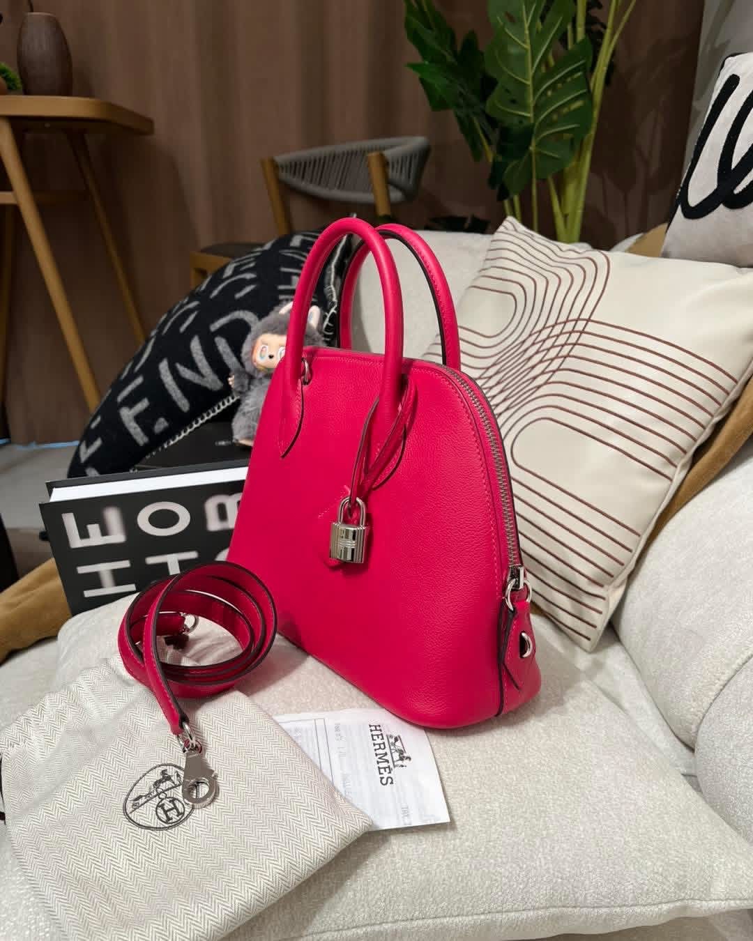 Hermes bolide 25,STAMP Z FRAMBOISE/ROUGE  100%Authentic,98%new ✅專門店收據✅Key Lock✅塵袋✅box 